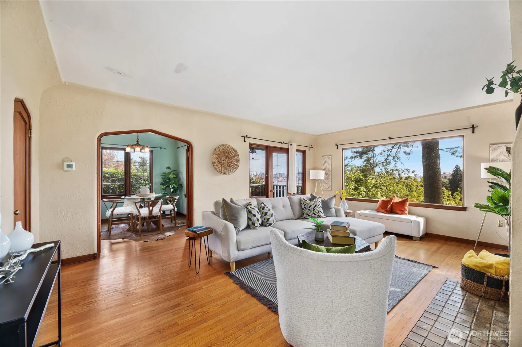 Property photo for 2309 Arch Avenue Sw, Seattle photo 5