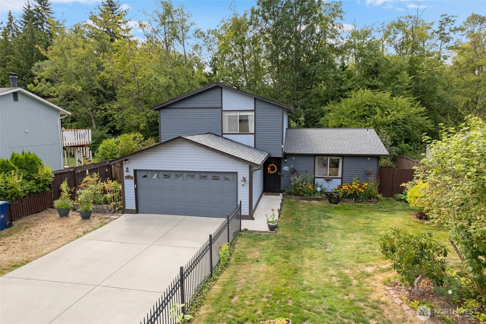 Property photo for 10120 19th Place W, Everett photo 2
