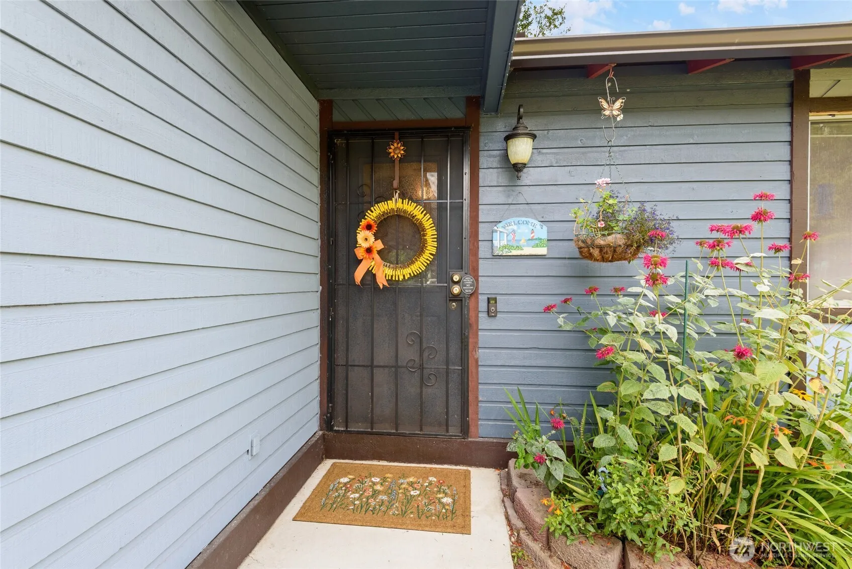 Property photo for 10120 19th Place W, Everett photo 3