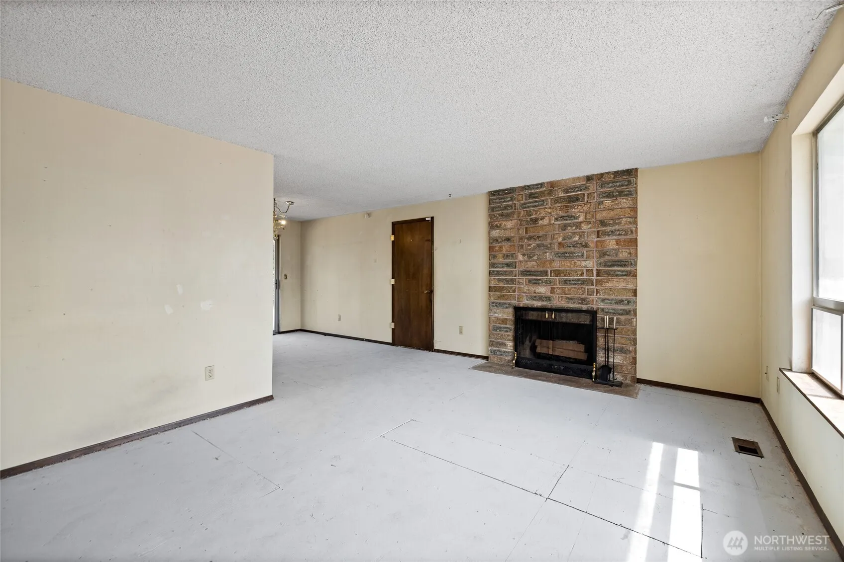 Property photo for 1101 Tule Lake Road S, Tacoma photo 3