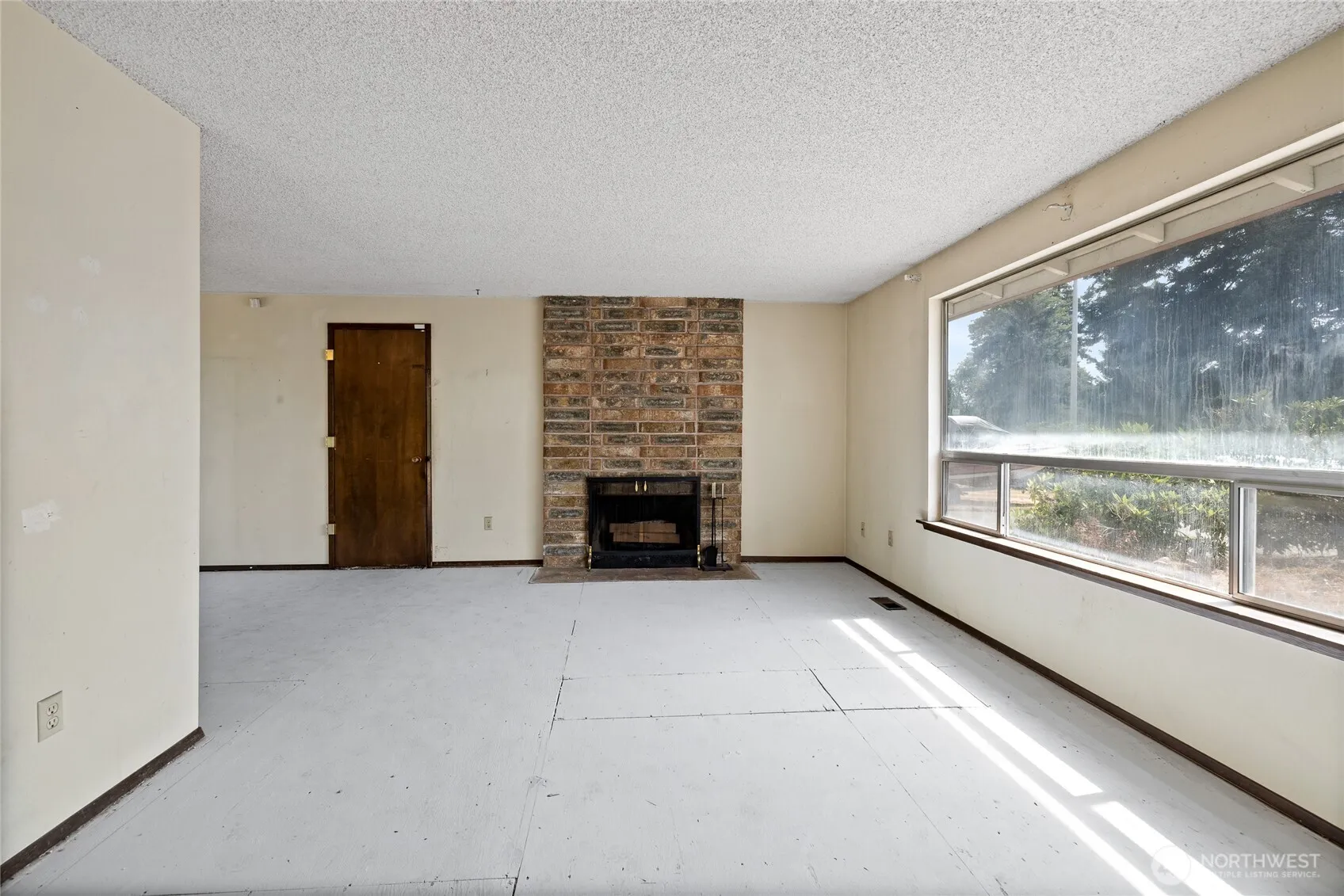 Property photo for 1101 Tule Lake Road S, Tacoma photo 2