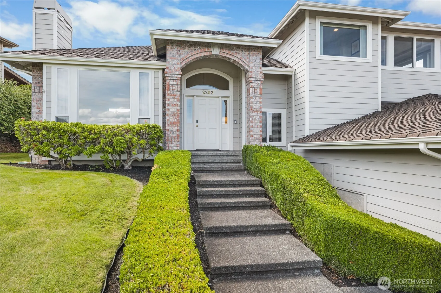Property photo for 2202 Overview Drive Ne, Tacoma photo 4