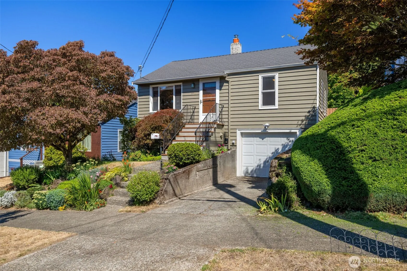 Property photo for 3748 Sw Austin Street, Seattle photo 2