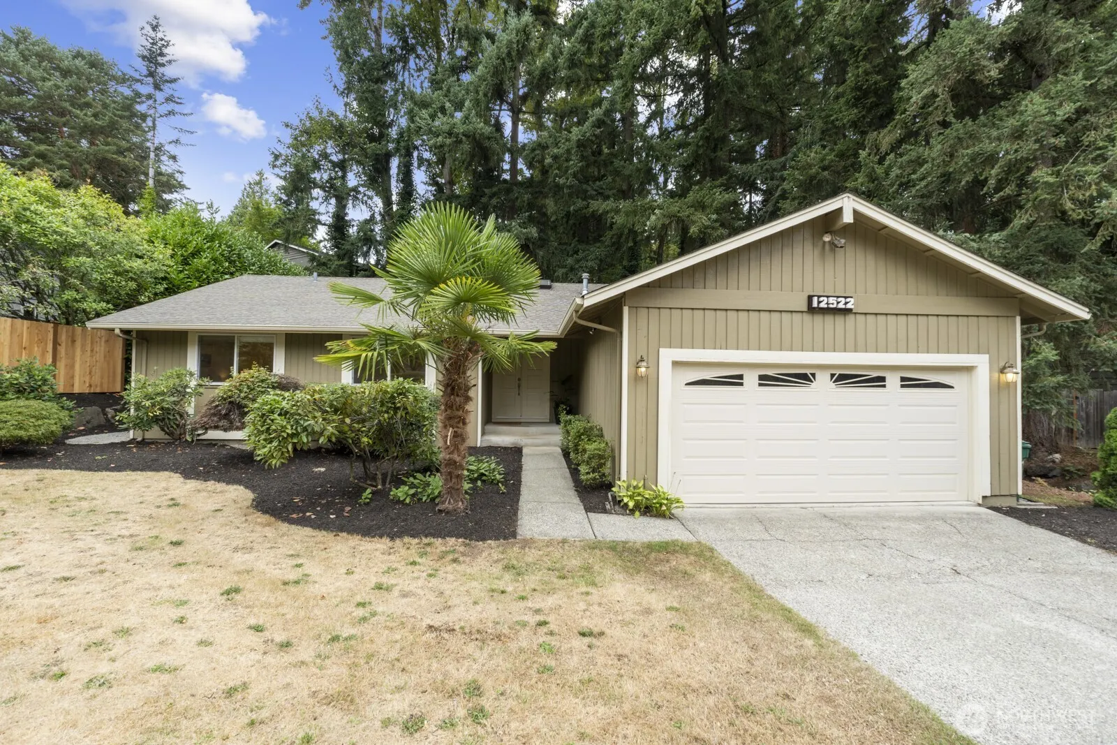 Property photo for 12522 Ne 138th Place, Kirkland