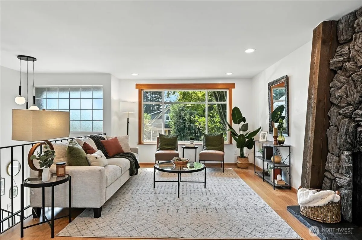 Property photo for 612 Nw 89th Street, Seattle photo 5