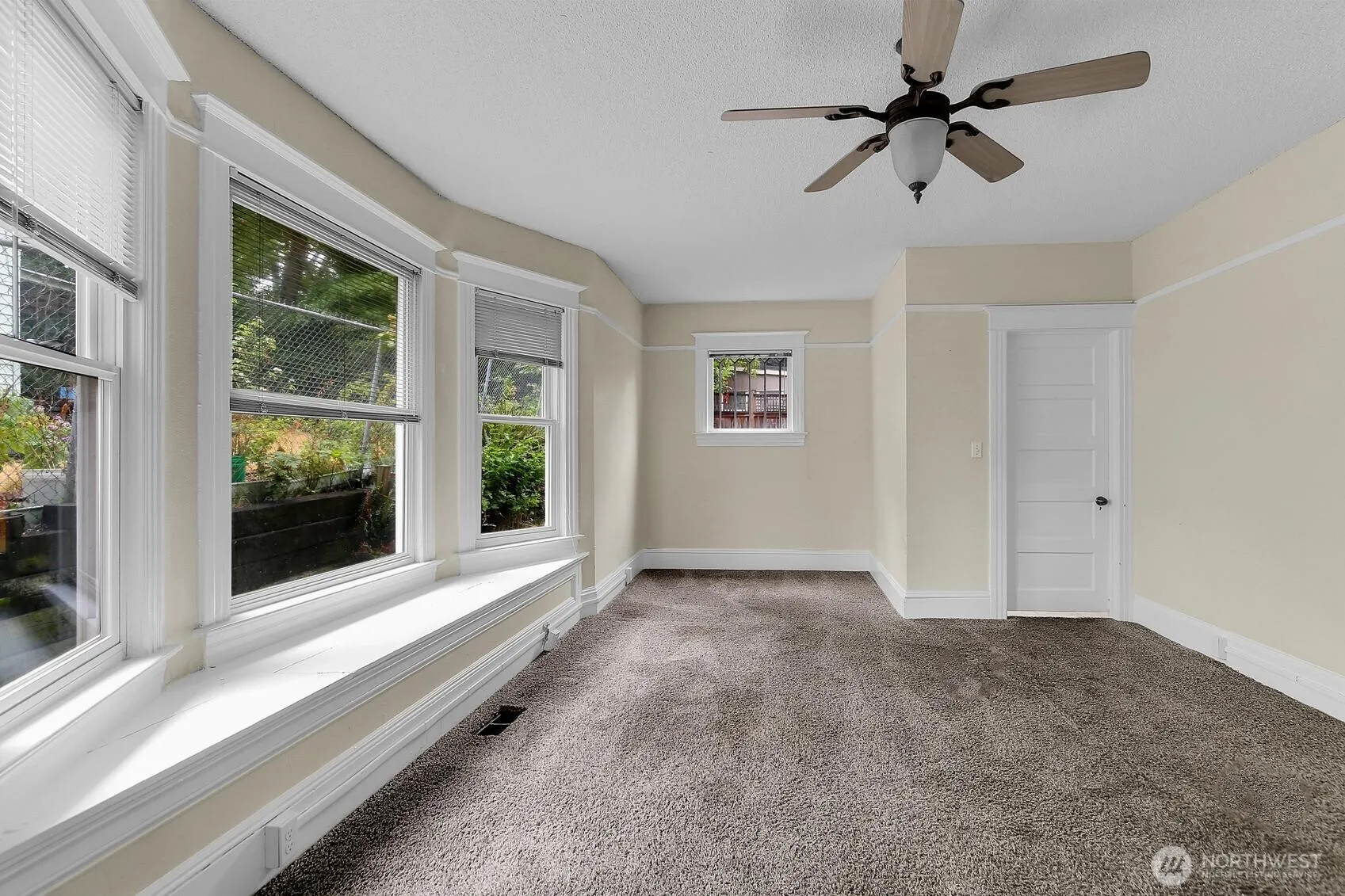 Property photo for 1814 E Cherry Street, Seattle photo 4