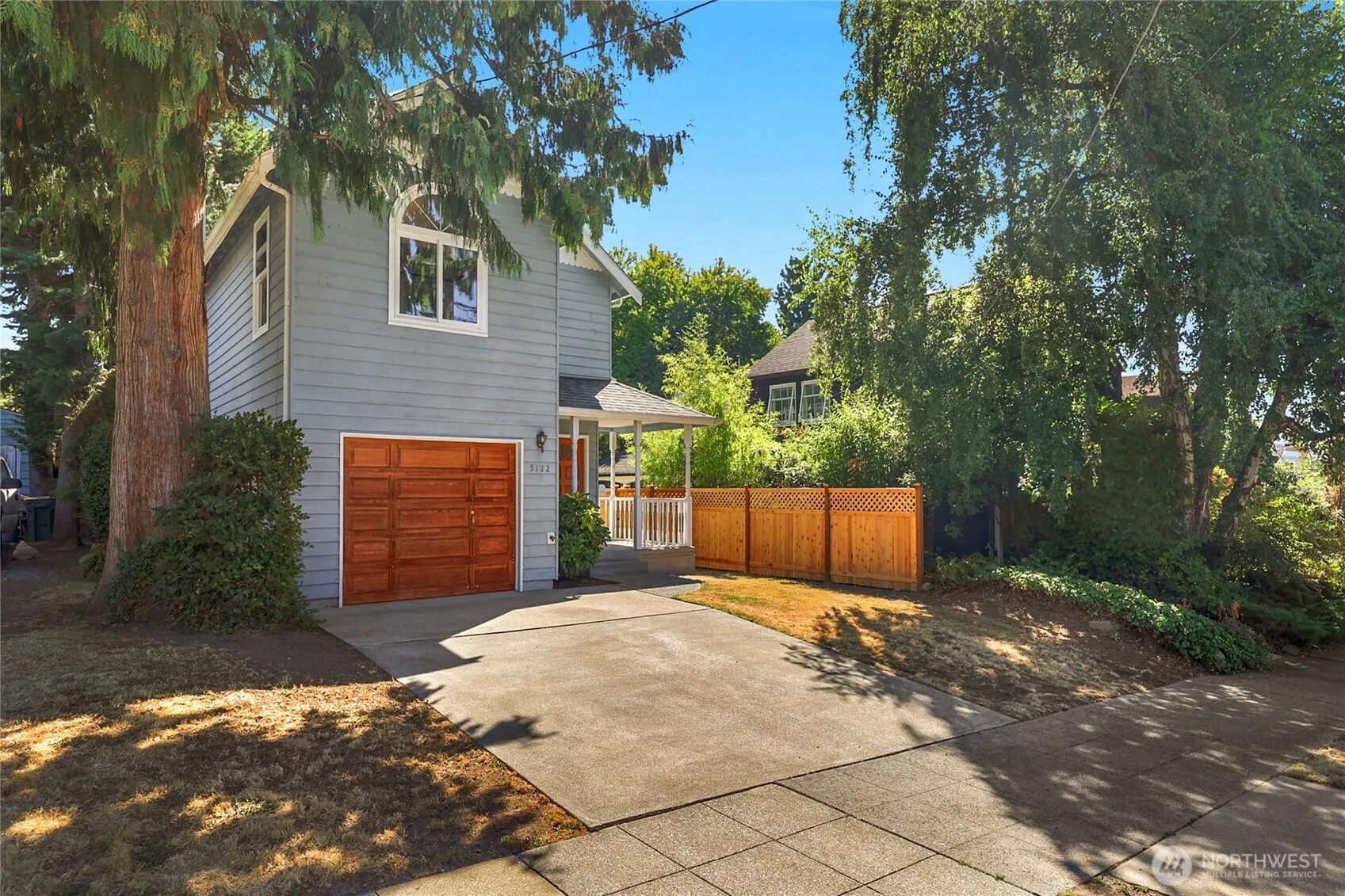 Property photo for 5122 26th Avenue Ne, Seattle photo 2