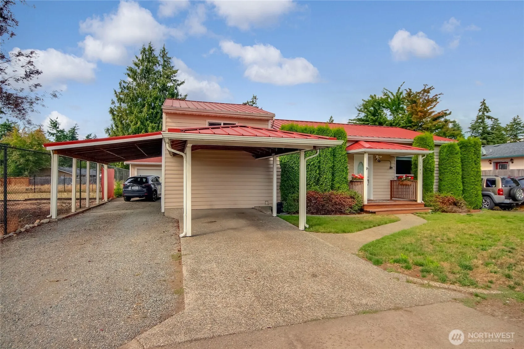 Property photo for 1741 116th Street S, Tacoma photo 2