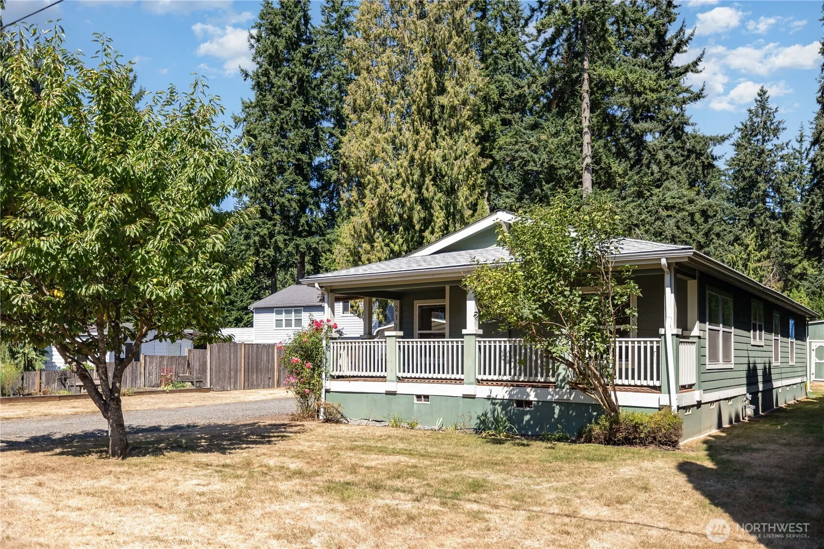 Property photo for 217 172nd Place Sw, Bothell photo 3