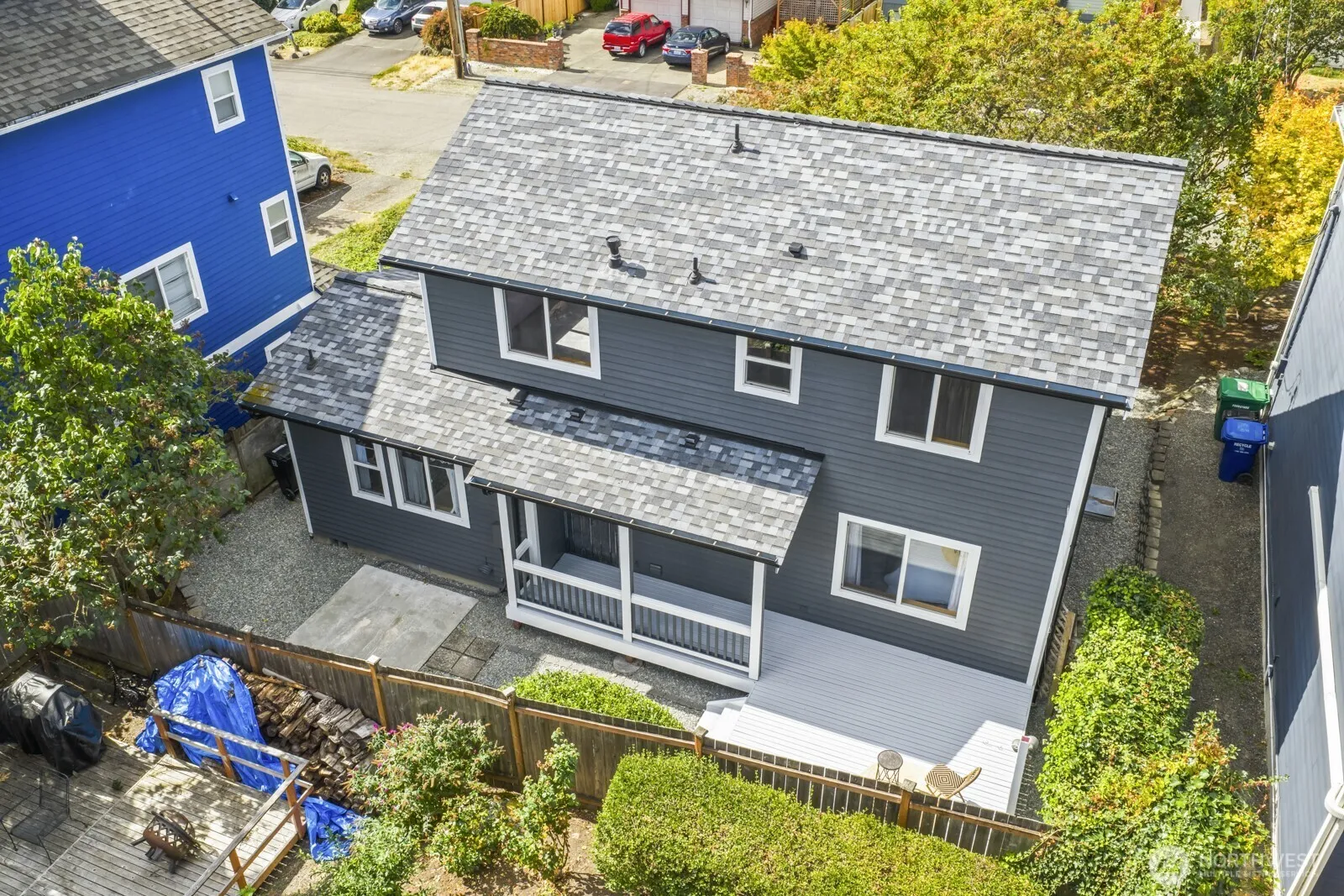 Property photo for 12332 40th Avenue Ne, Seattle photo 4