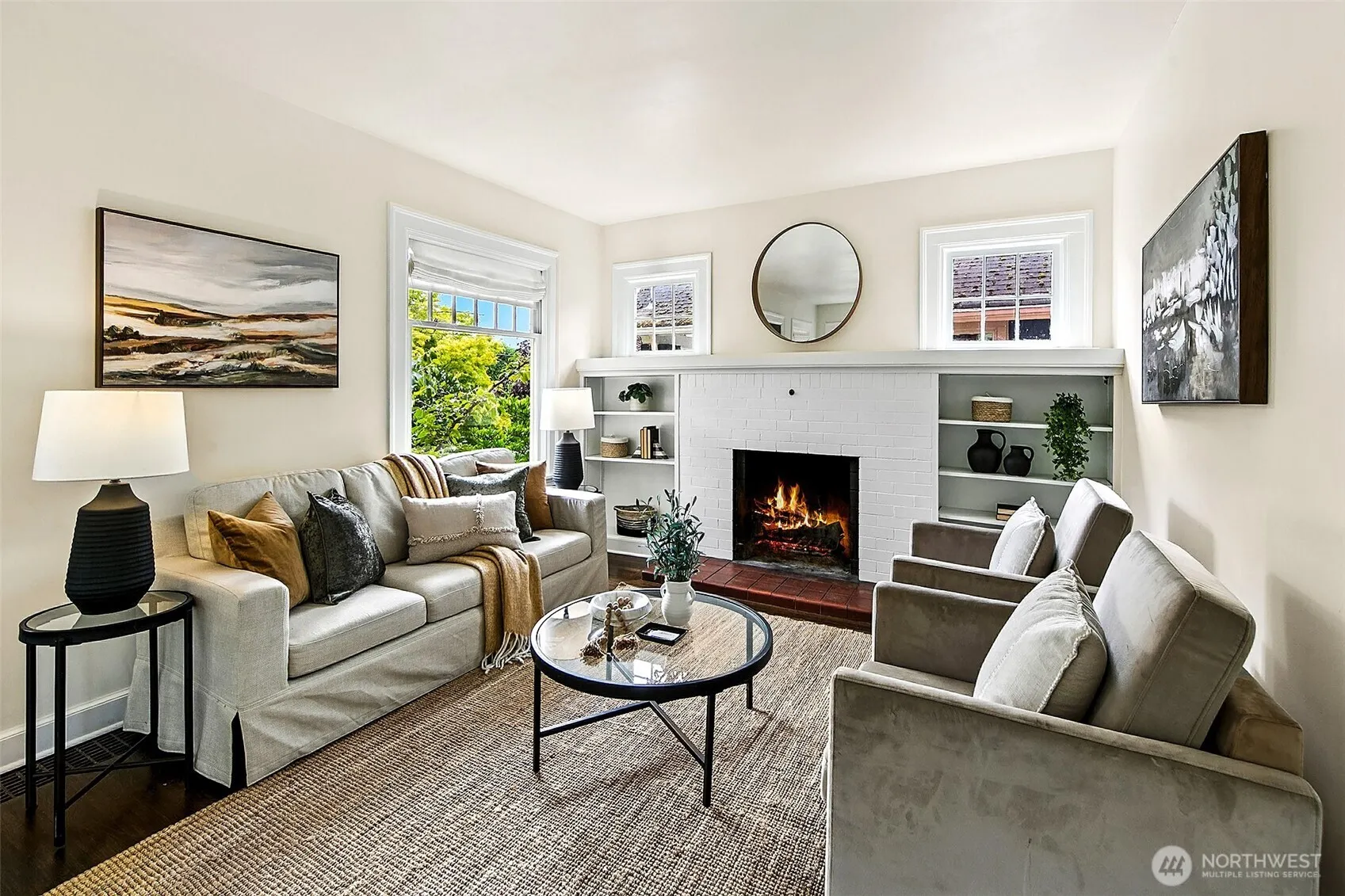 Property photo for 4233 Corliss Avenue N, Seattle photo 4