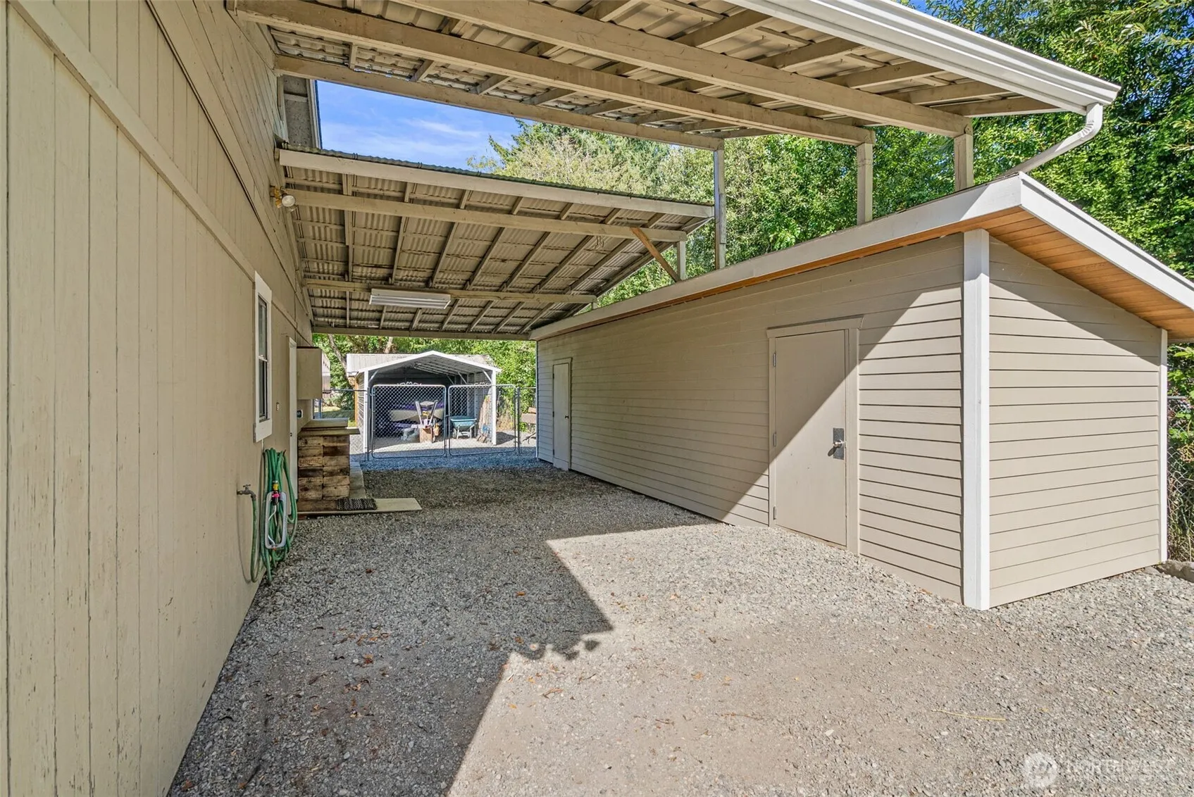 Property photo for 9412 15th Avenue E, Tacoma photo 3
