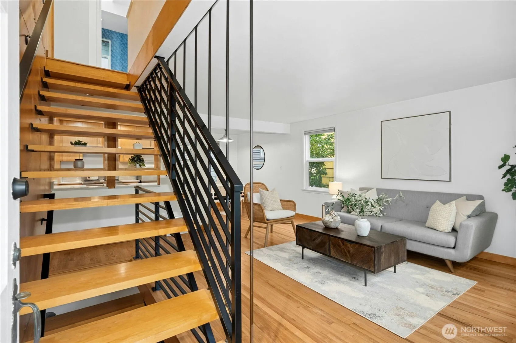 Property photo for 2303 Minor Avenue E, Seattle photo 4