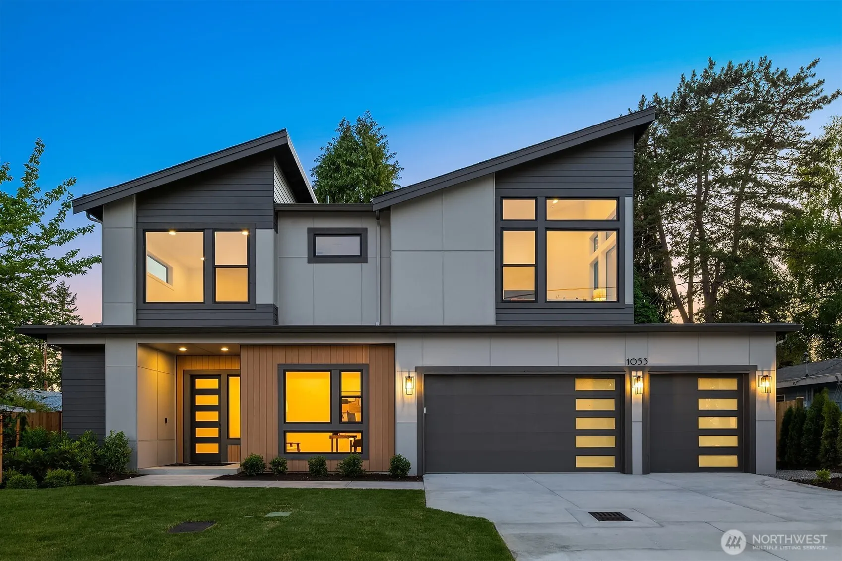 Property photo for 1053 160th Avenue Se, Bellevue