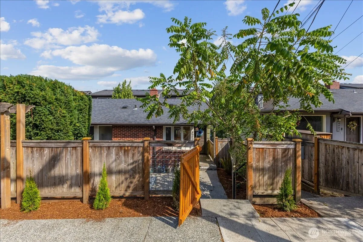 Property photo for 3932 14th Avenue S, Seattle