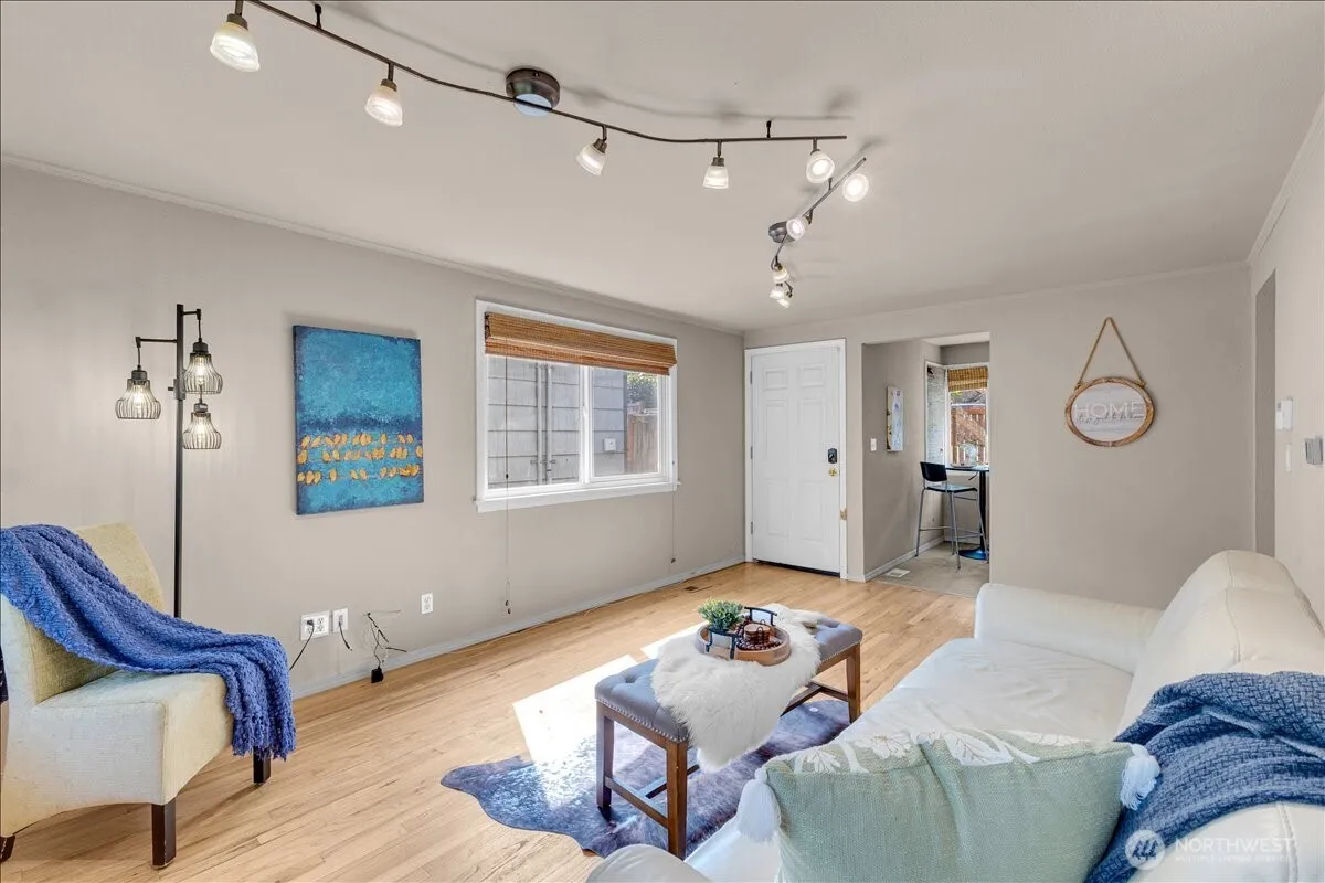 Property photo for 3932 14th Avenue S, Seattle photo 5