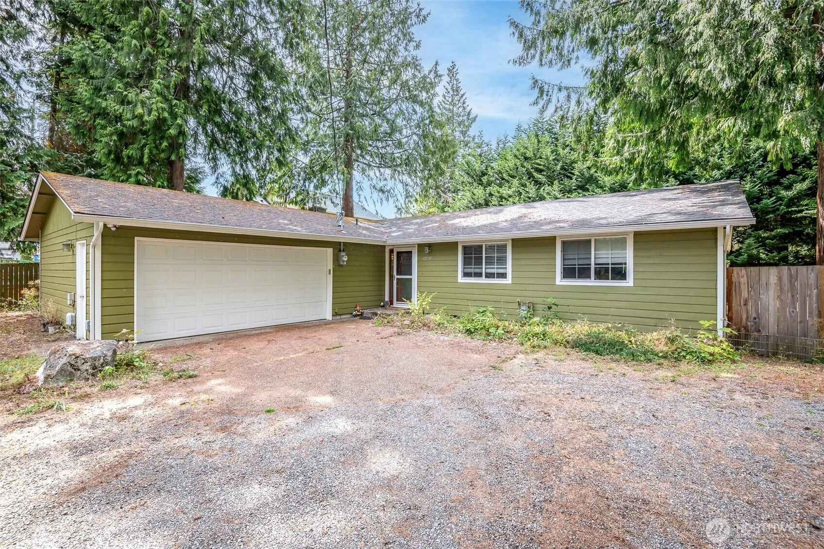 Property photo for 12709 Ne 80th Lane, Kirkland