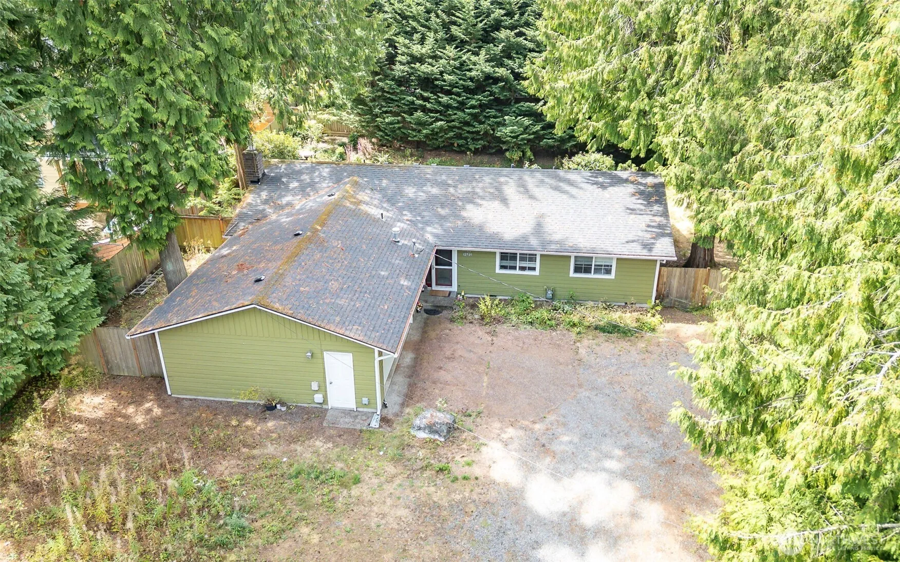 Property photo for 12709 Ne 80th Lane, Kirkland photo 4
