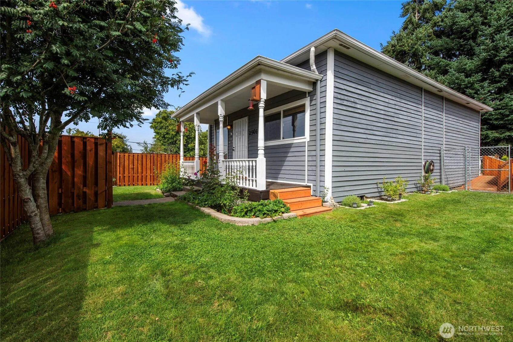 Property photo for 2501 S Hosmer Street, Tacoma photo 4