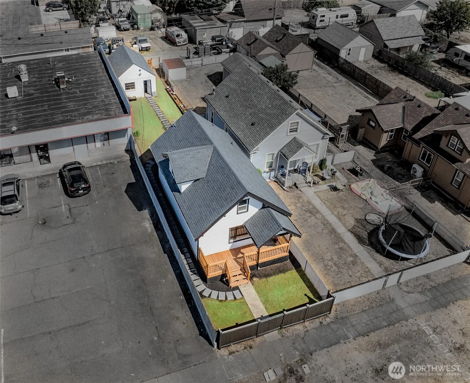 Property photo for 809 E 35th Street, Tacoma photo 4