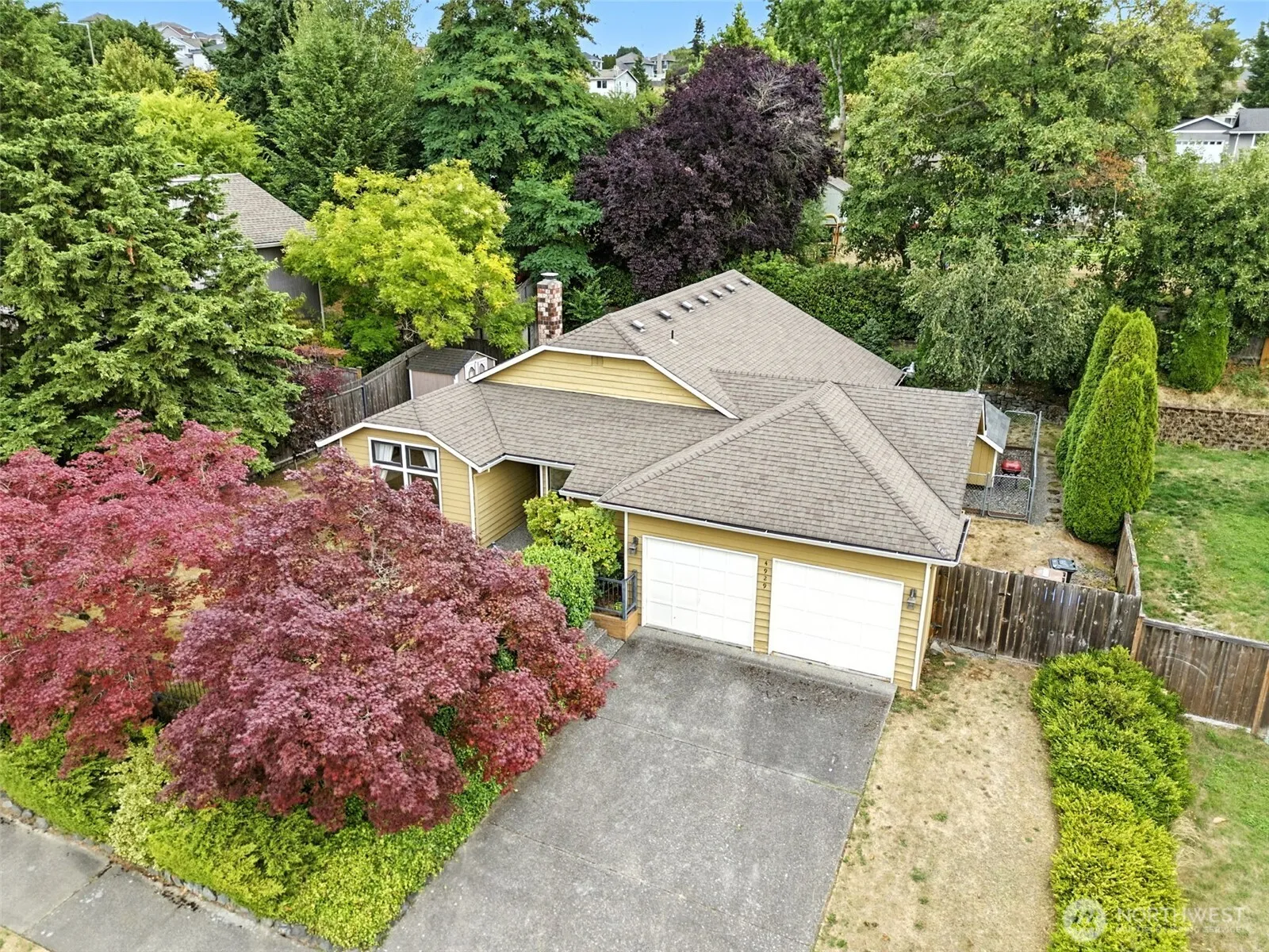 Property photo for 4929 Enetai Avenue Ne, Tacoma photo 2