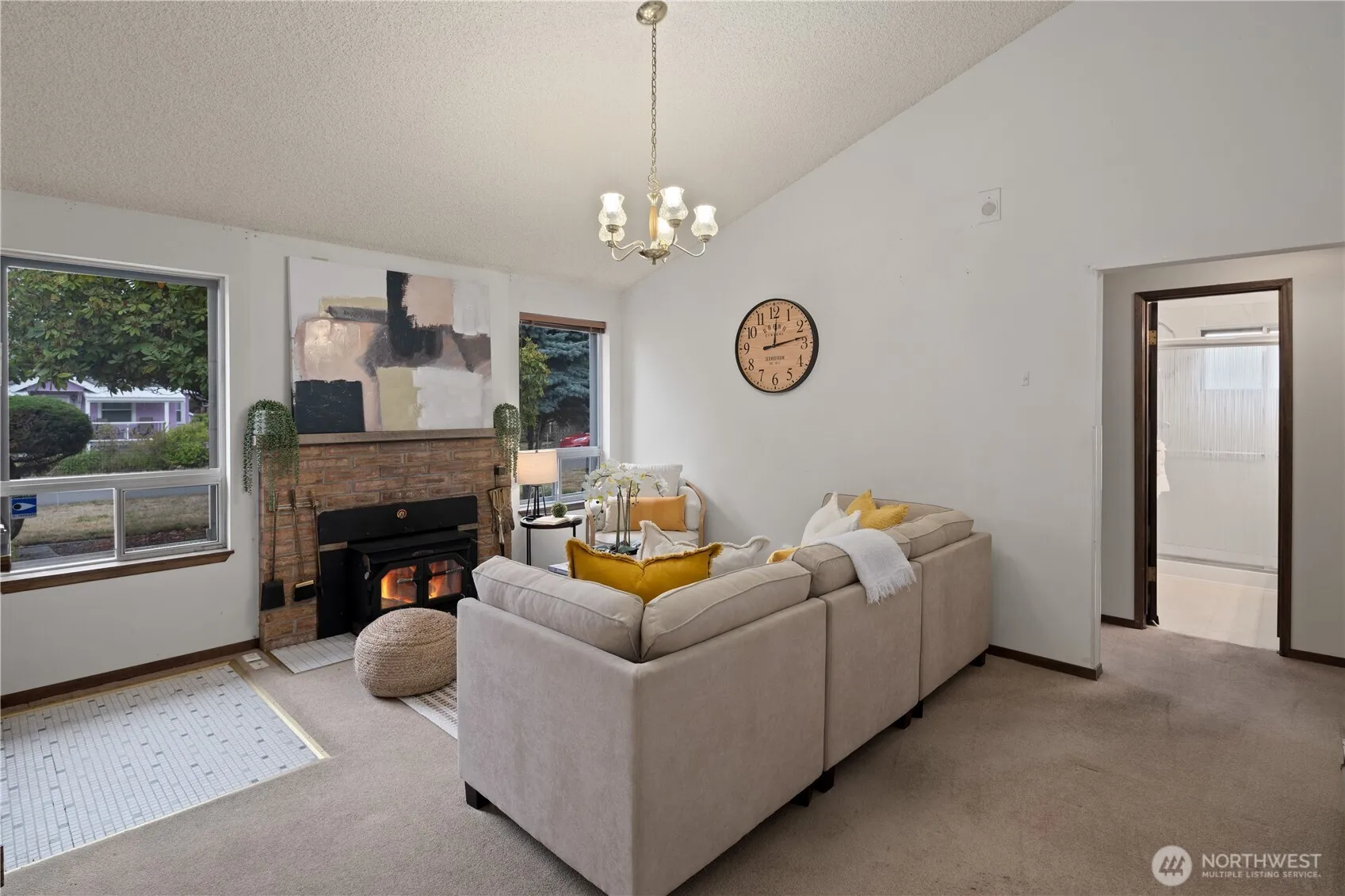 Property photo for 6910 Colby Avenue, Everett photo 5