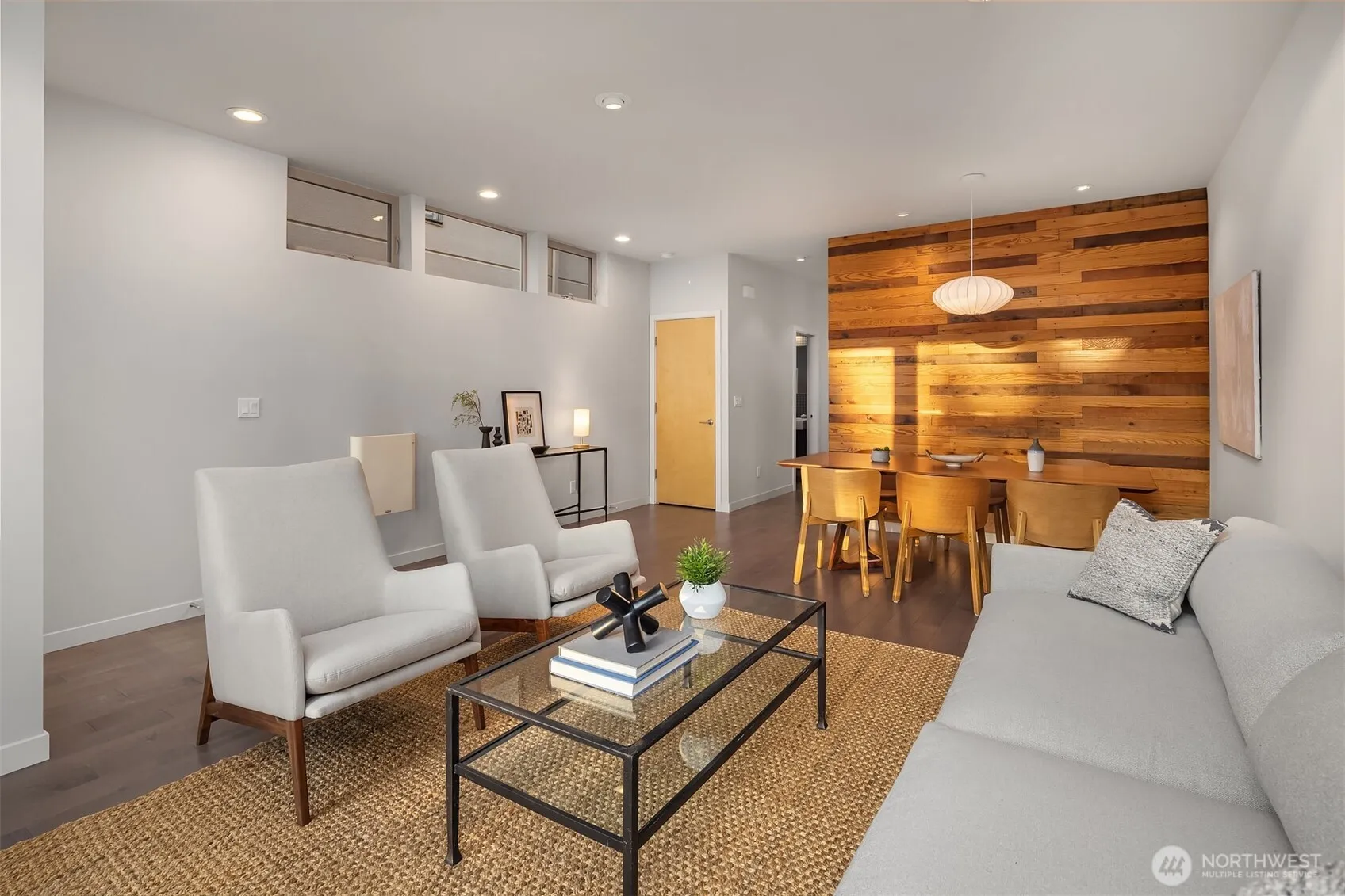 Property photo for 724 Belmont Place E, Seattle photo 5