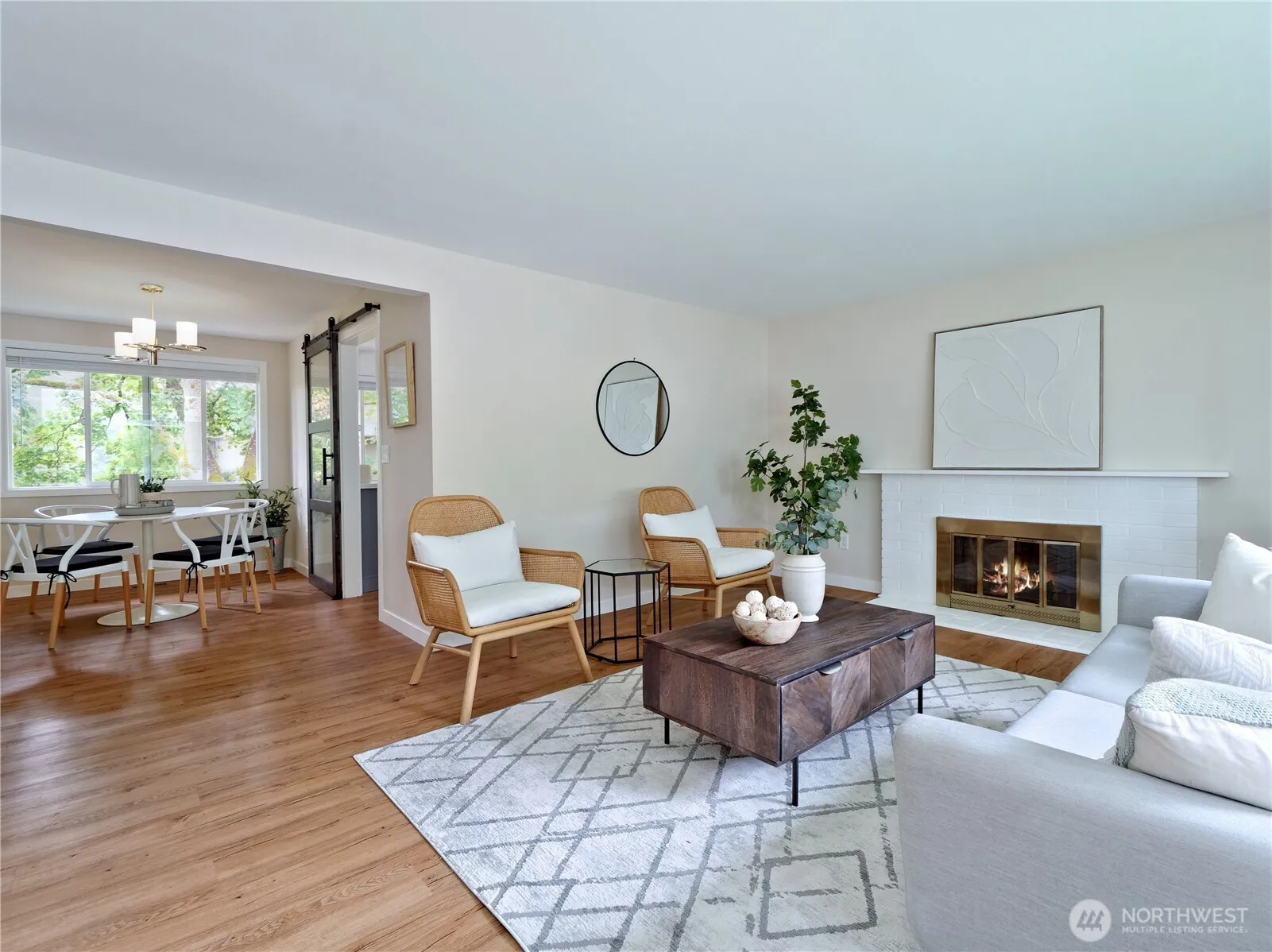 Property photo for 12935 Se 23 Street, Bellevue photo 3