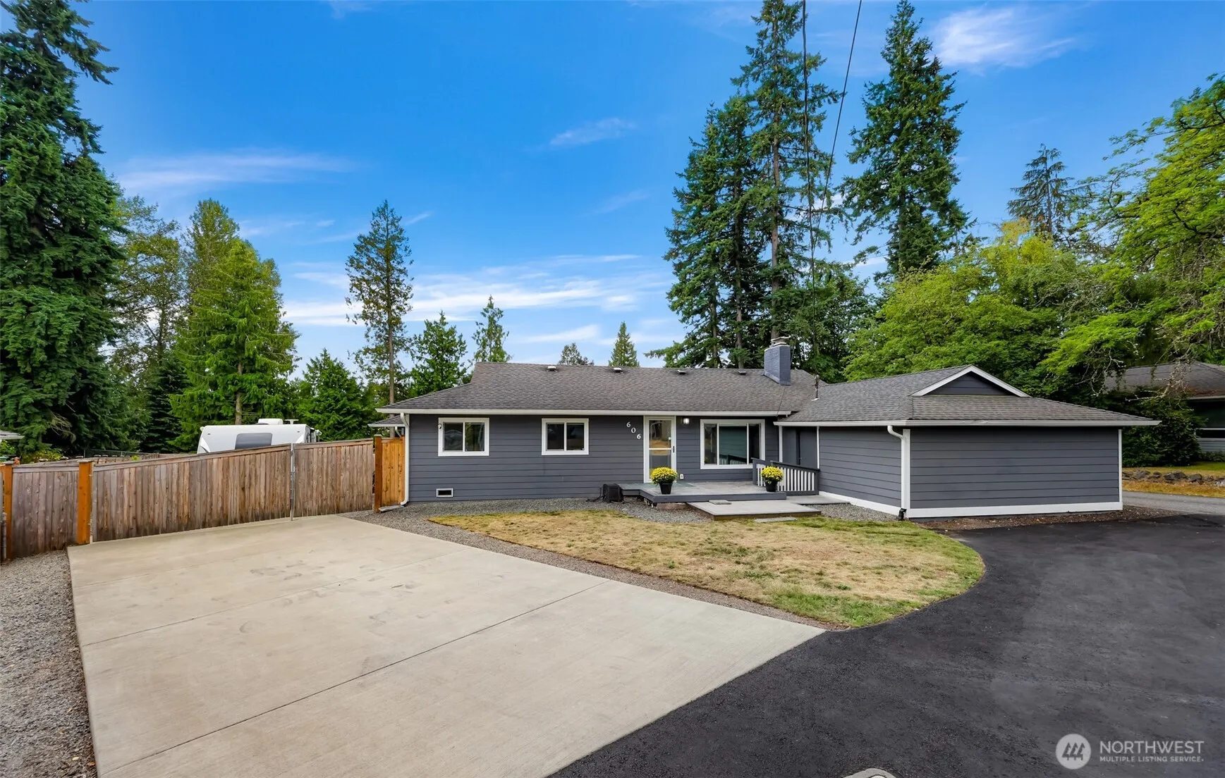 Property photo for 606 Morgan Road, Everett