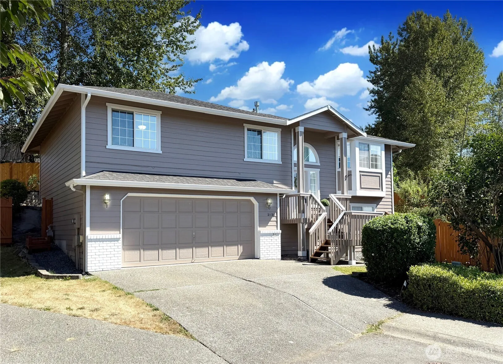 Property photo for 2128 148th Place Sw, Lynnwood photo 2
