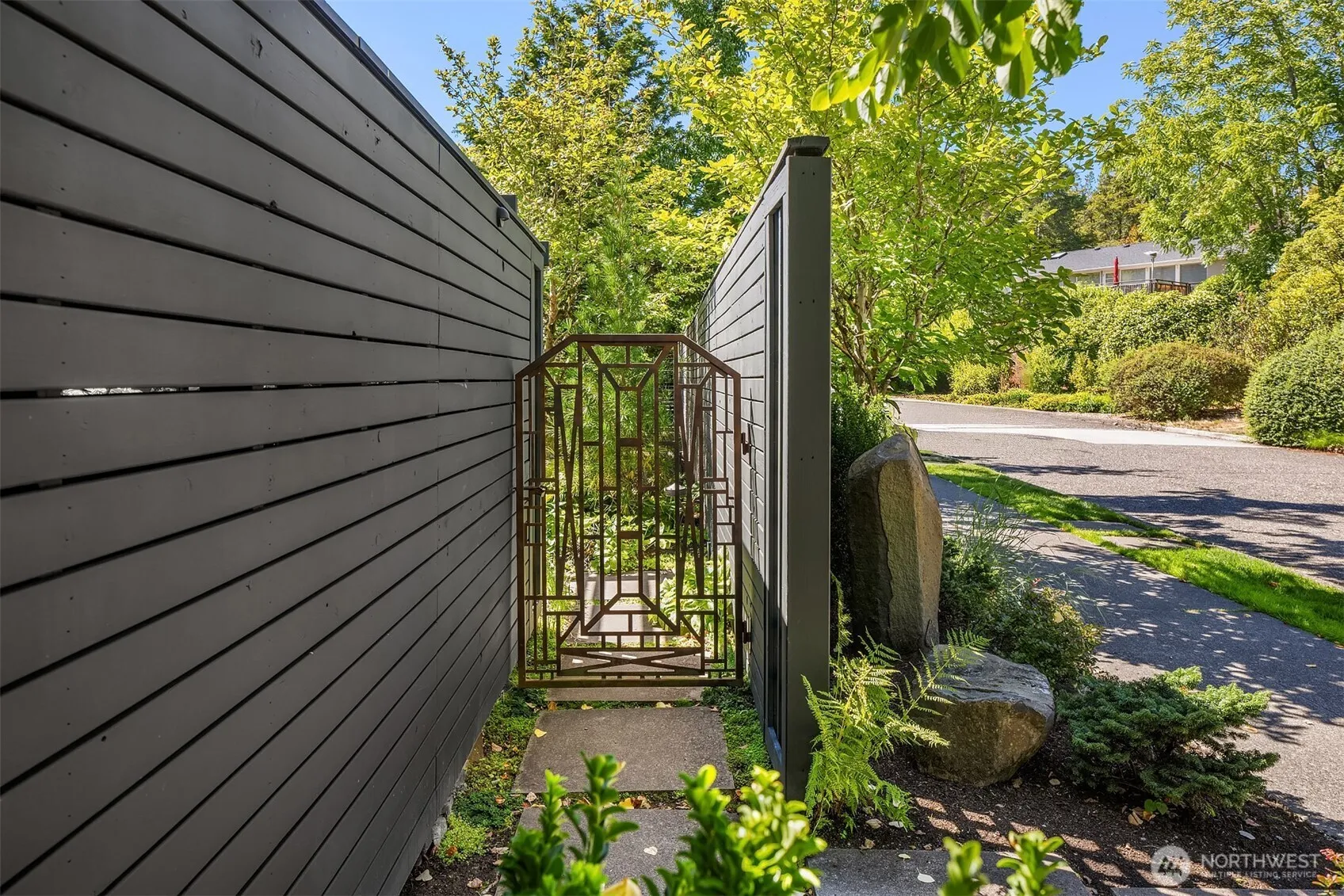 Property photo for 5159 Ne 55th Street, Seattle photo 3