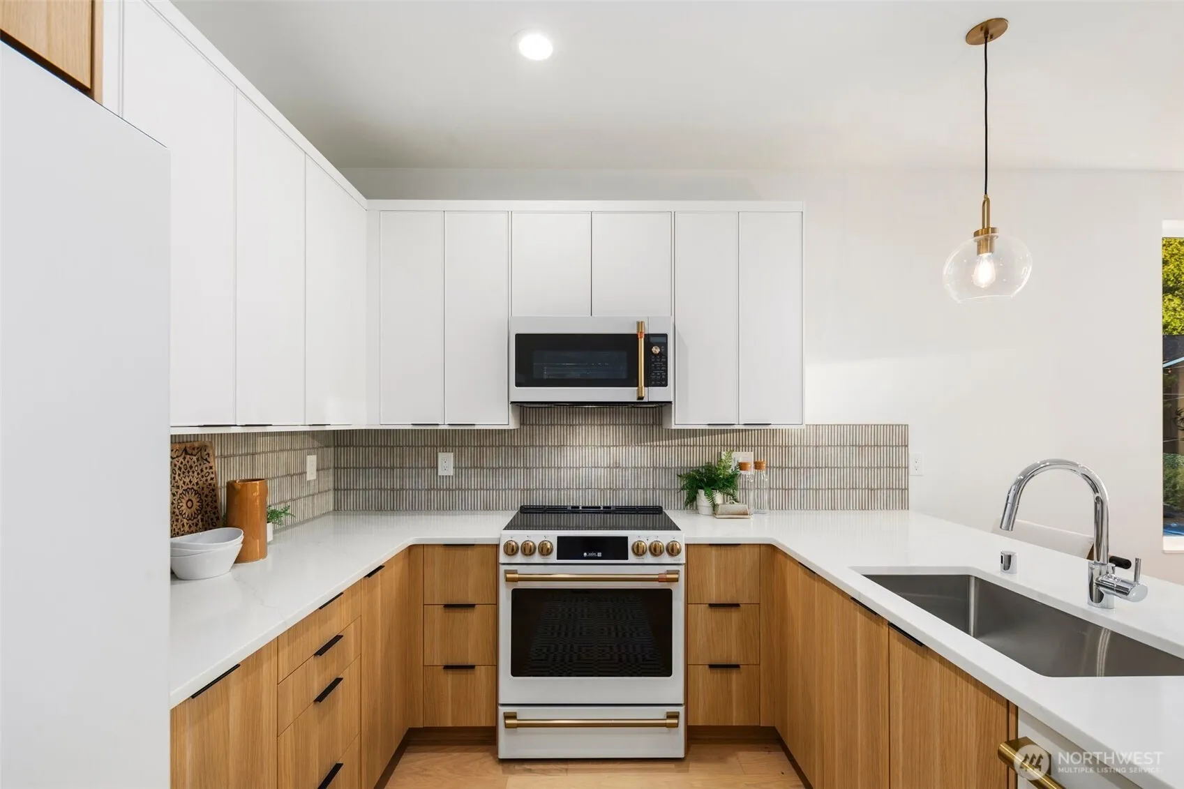 Property photo for 4123 A Chilberg Avenue Sw, Seattle photo 5