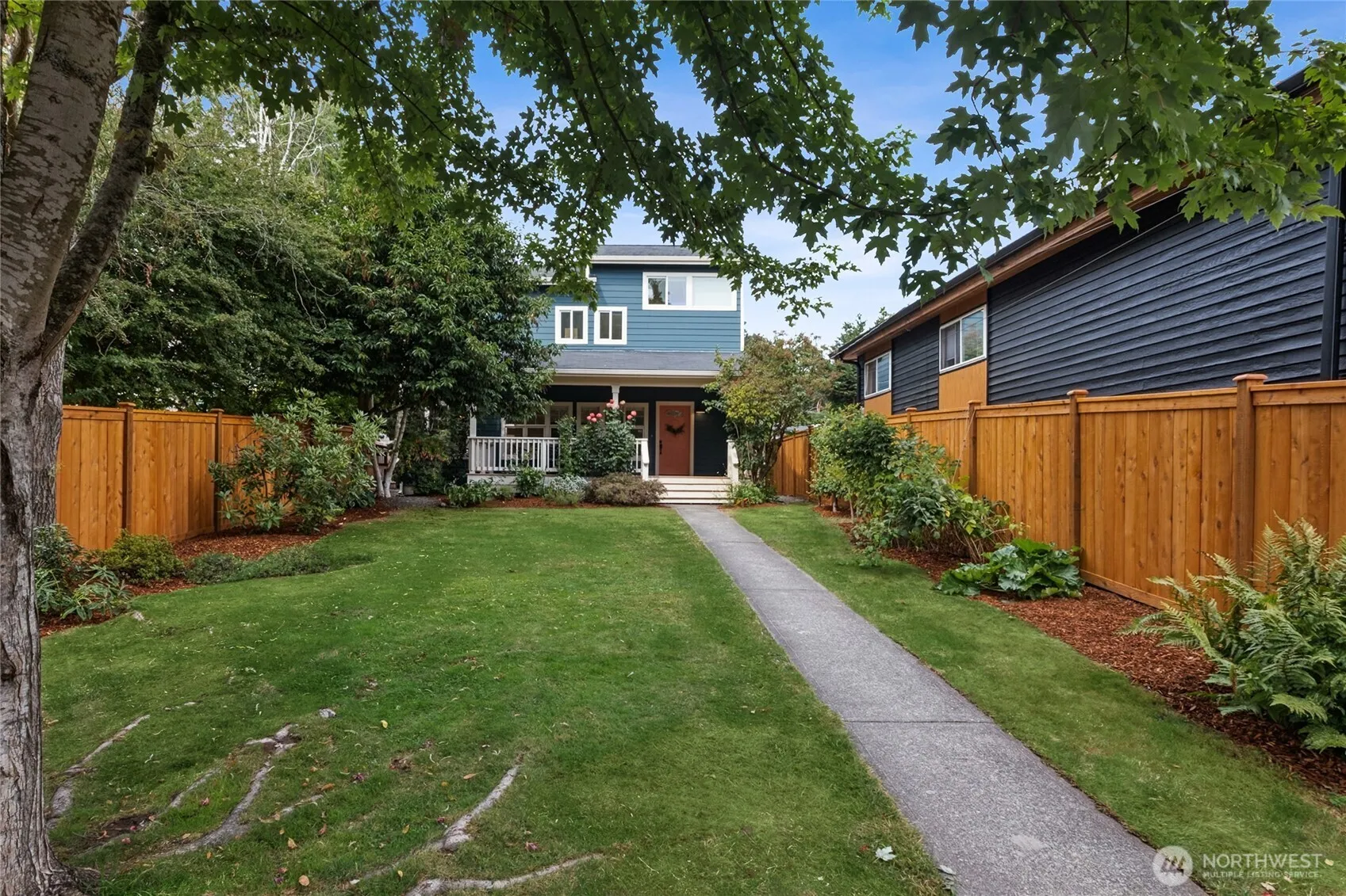 Property photo for 5136 S Frontenac Street, Seattle photo 2
