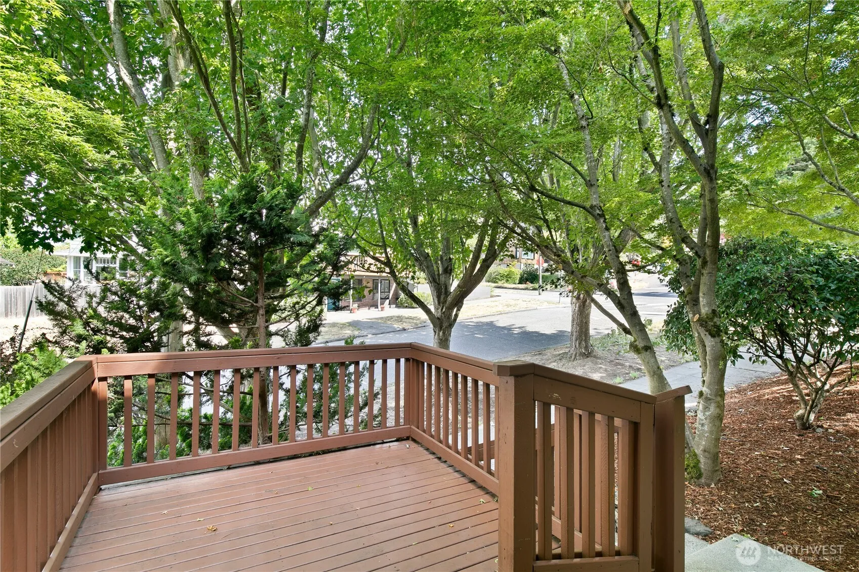 Property photo for 303 Nw 56th Street, Seattle photo 2
