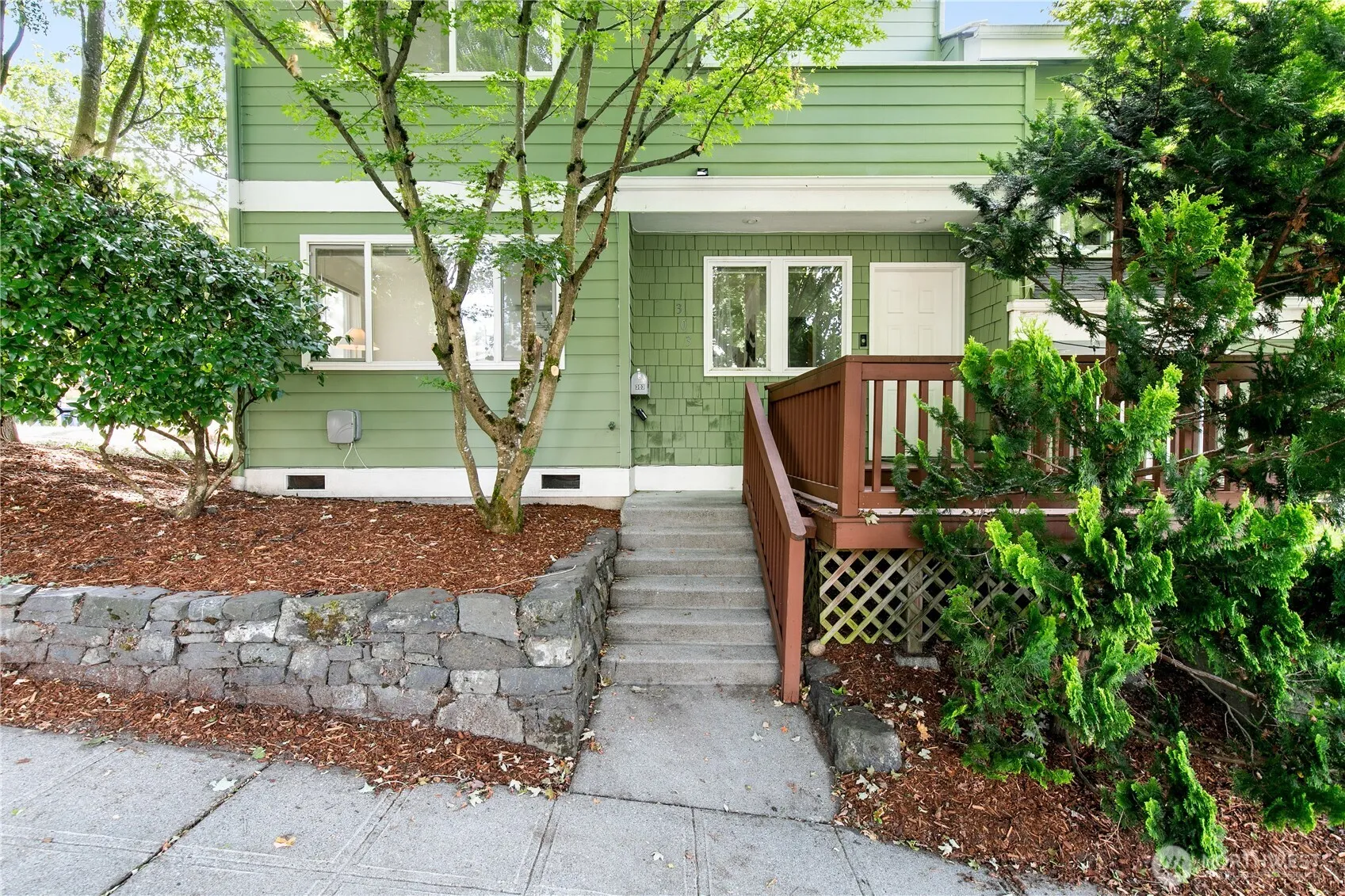 Property photo for 303 Nw 56th Street, Seattle