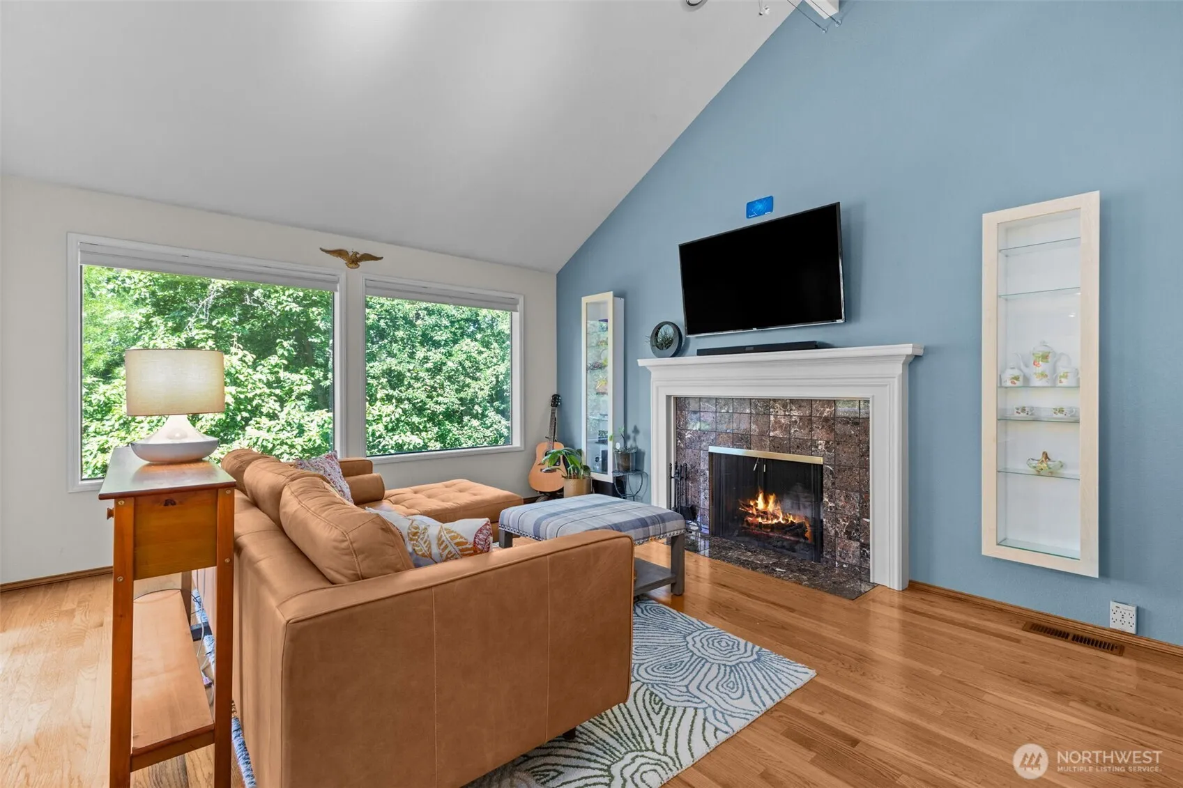 Property photo for 13731 2nd Avenue Nw, Seattle photo 2