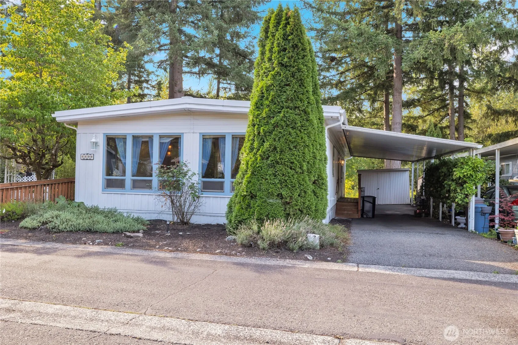 Property photo for 18425 Ne 95th Street #110, Redmond
