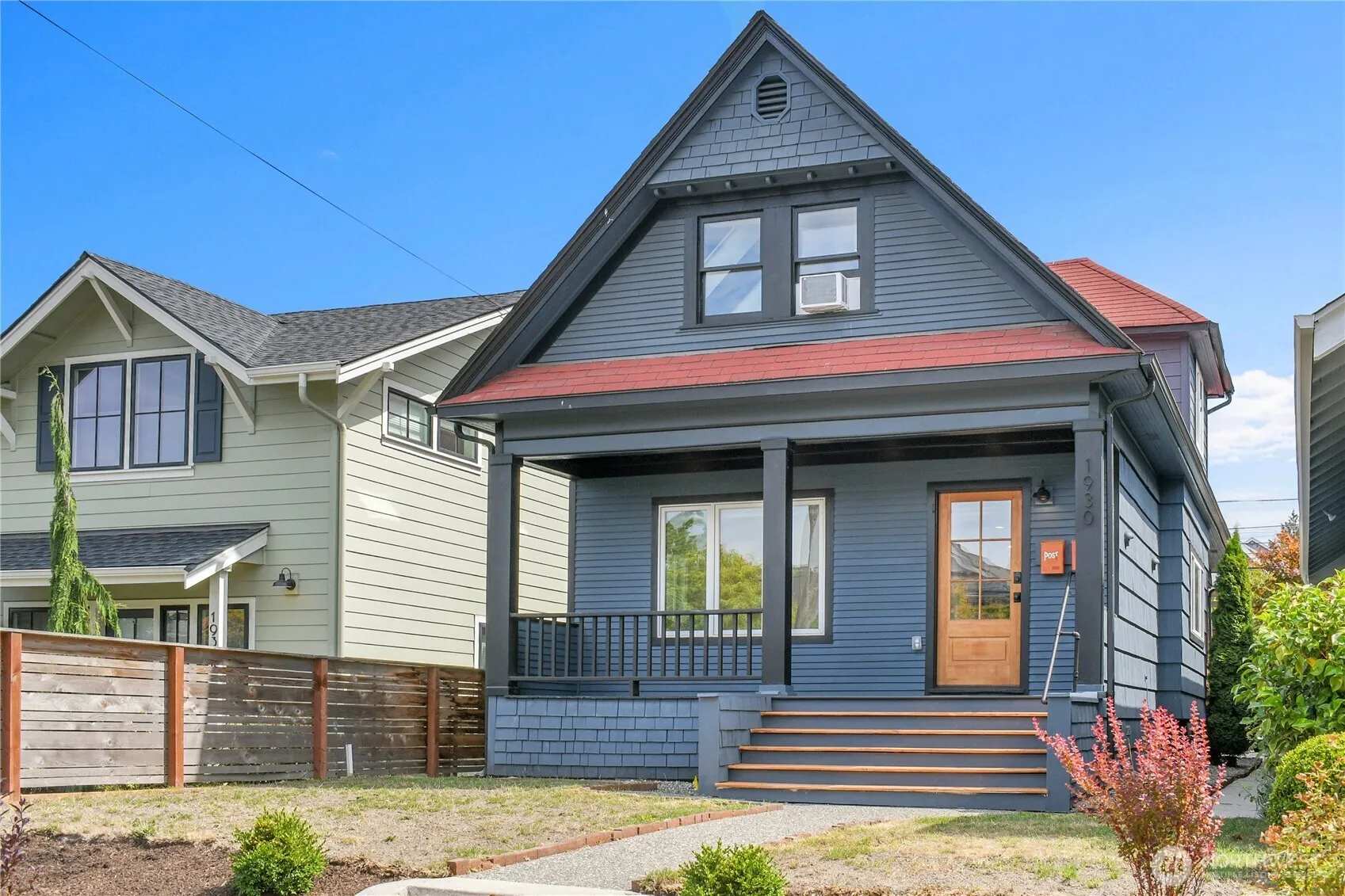 Property photo for 1930 5th Avenue W, Seattle