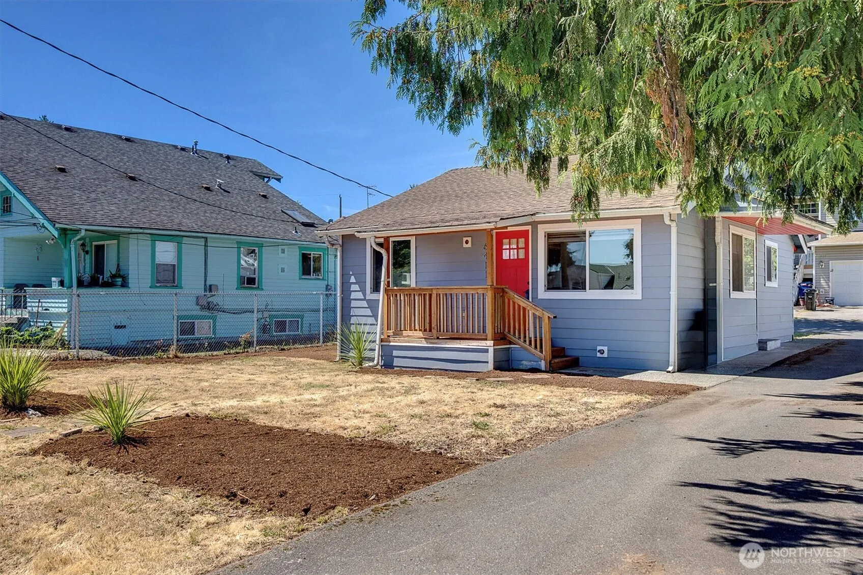 Property photo for 6411 28th Avenue S, Seattle photo 2