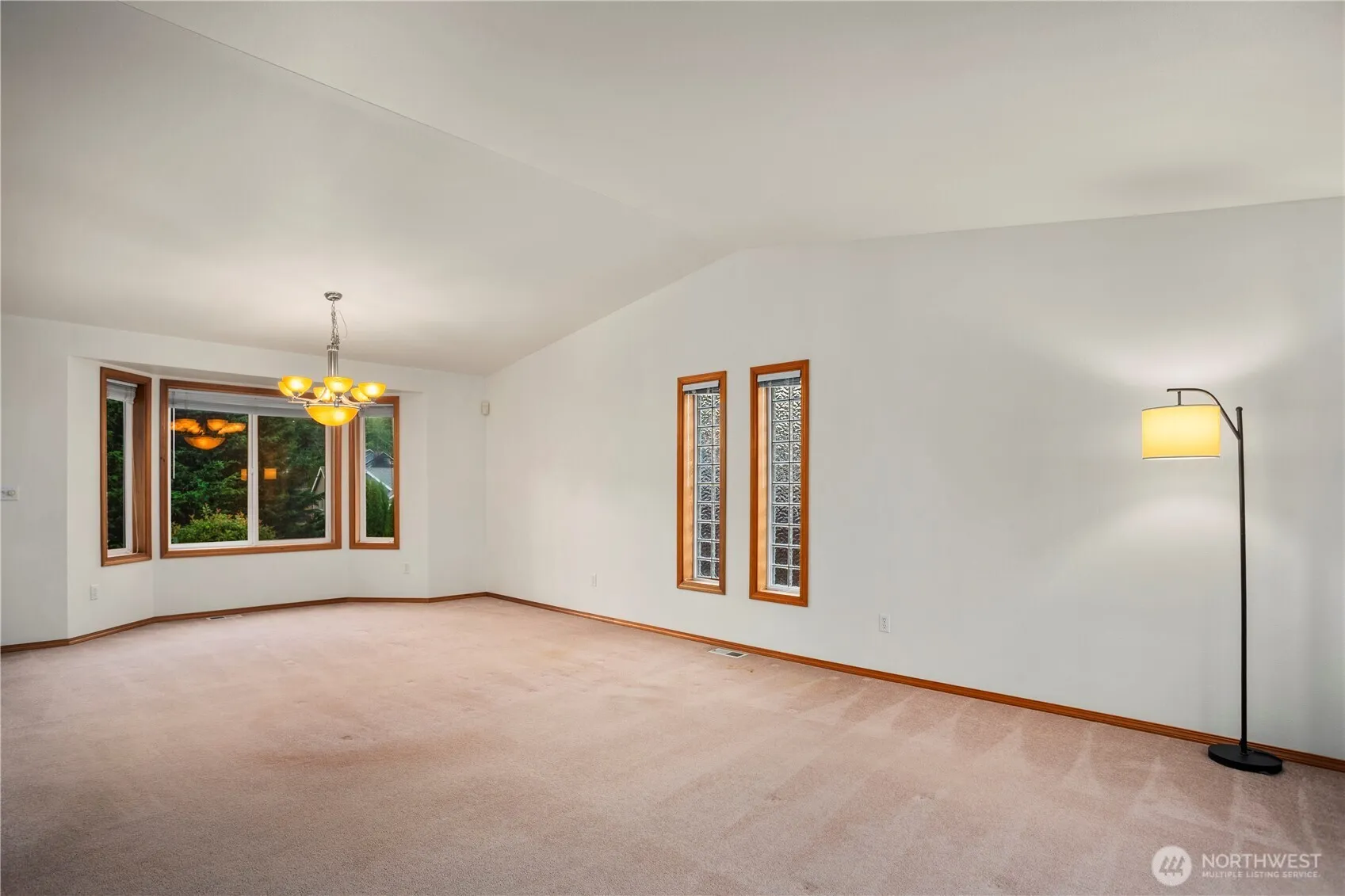 Property photo for 1915 135th Street Ct E, Tacoma photo 4