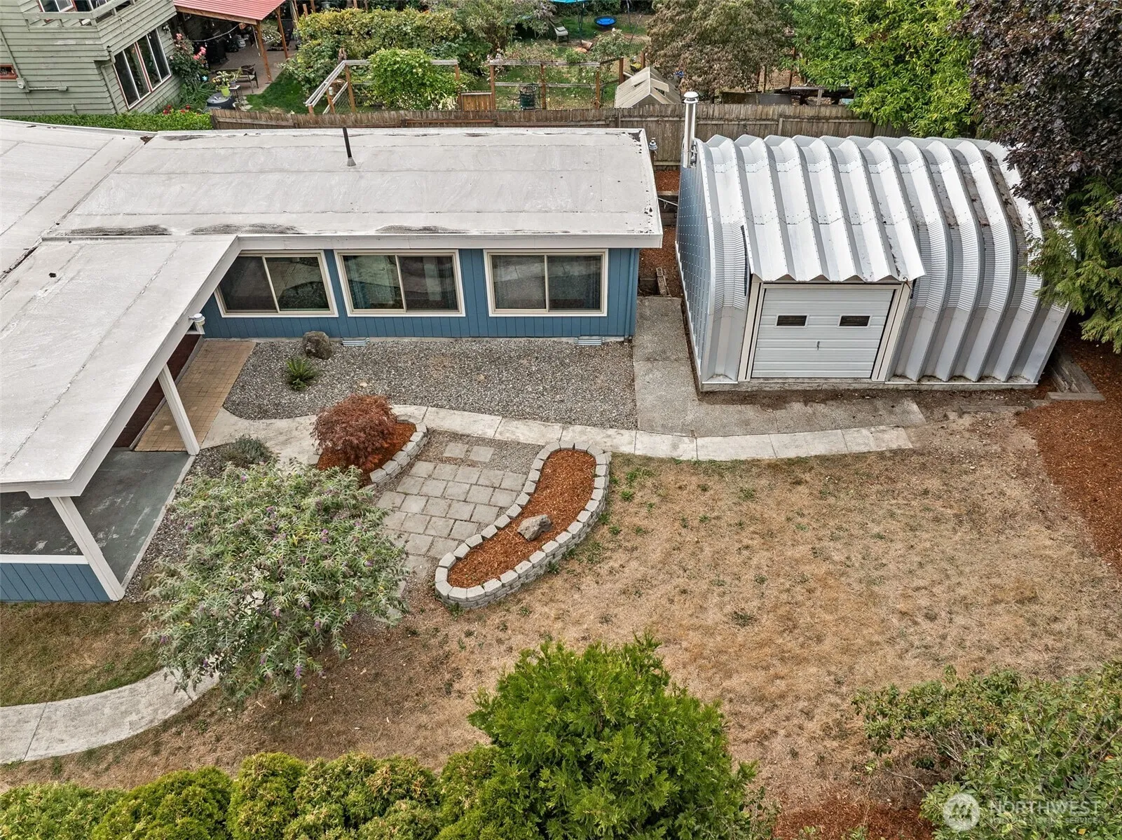 Property photo for 10705 11th Avenue Sw, Seattle photo 3