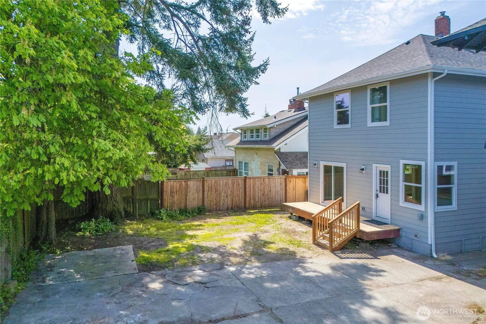 Property photo for 933 S Sprague Avenue, Tacoma photo 2