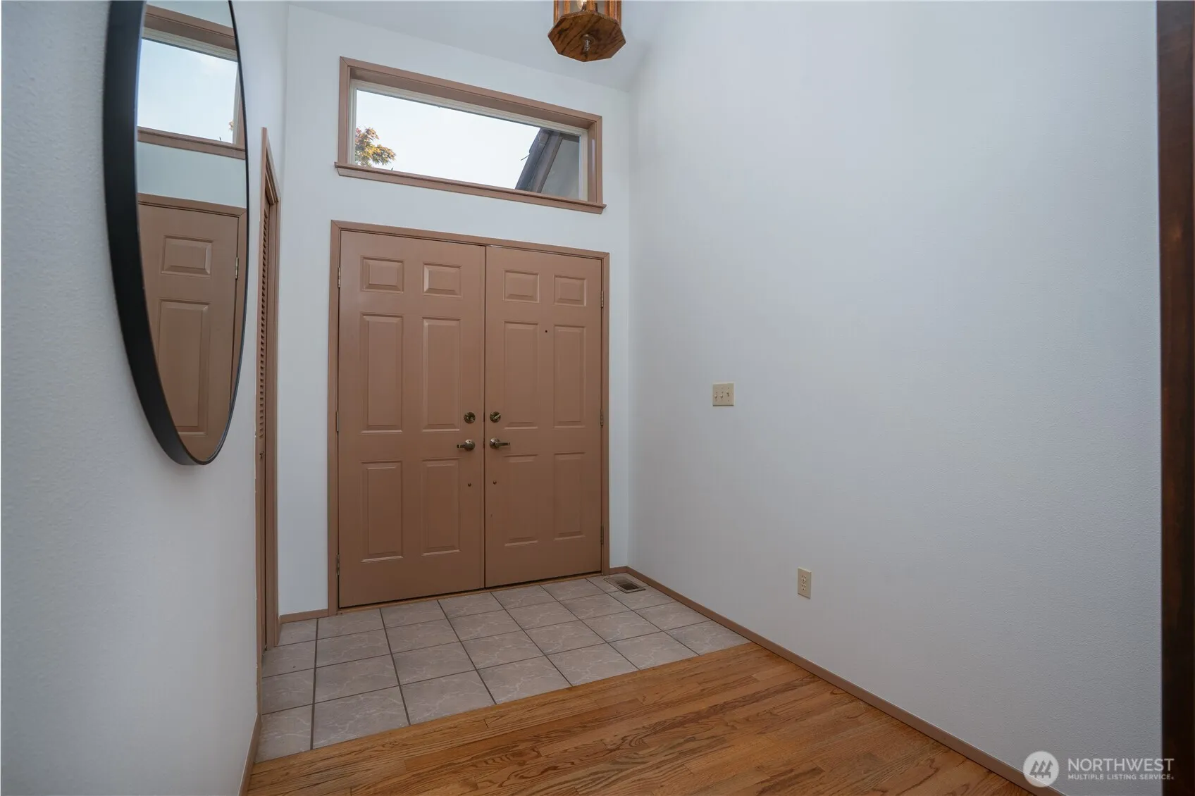 Property photo for 1833 56th Street Ne, Tacoma photo 5