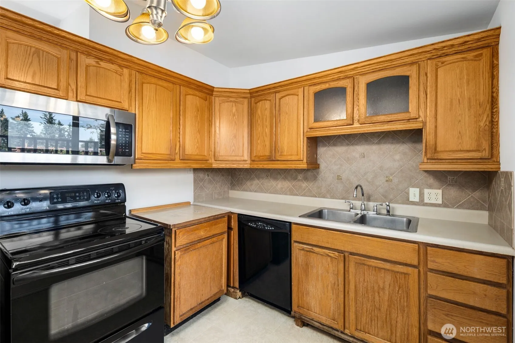Property photo for 14238 Se Eastgate Drive, Bellevue photo 5
