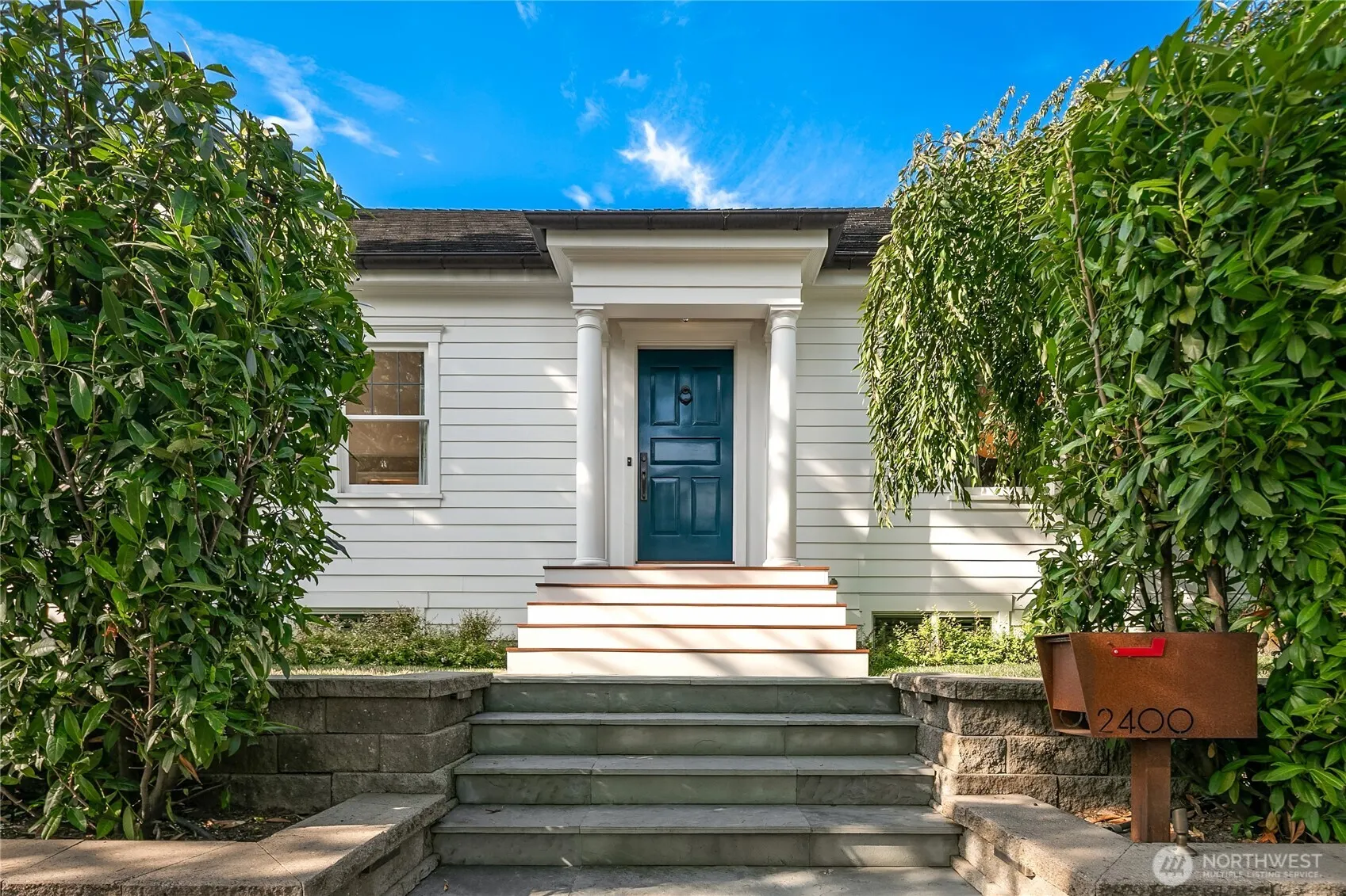Property photo for 2400 E Louisa Street, Seattle photo 2