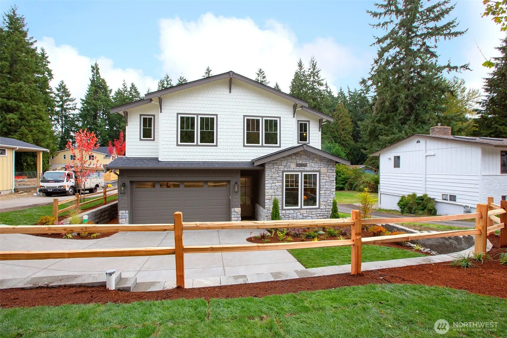 Property photo for 12806 Ne 65th Lane, Kirkland photo 3