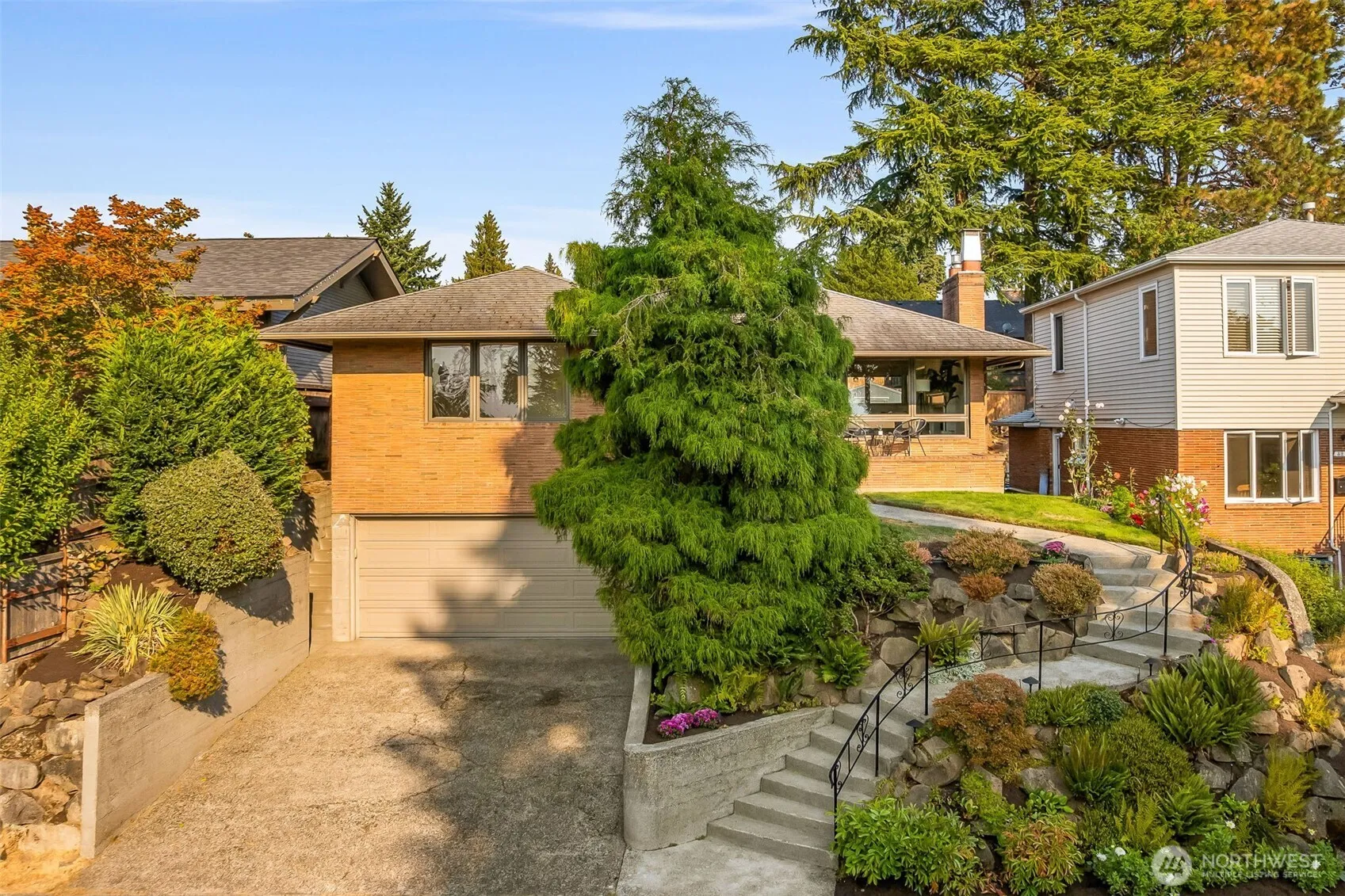 Property photo for 3232 43rd Avenue W, Seattle