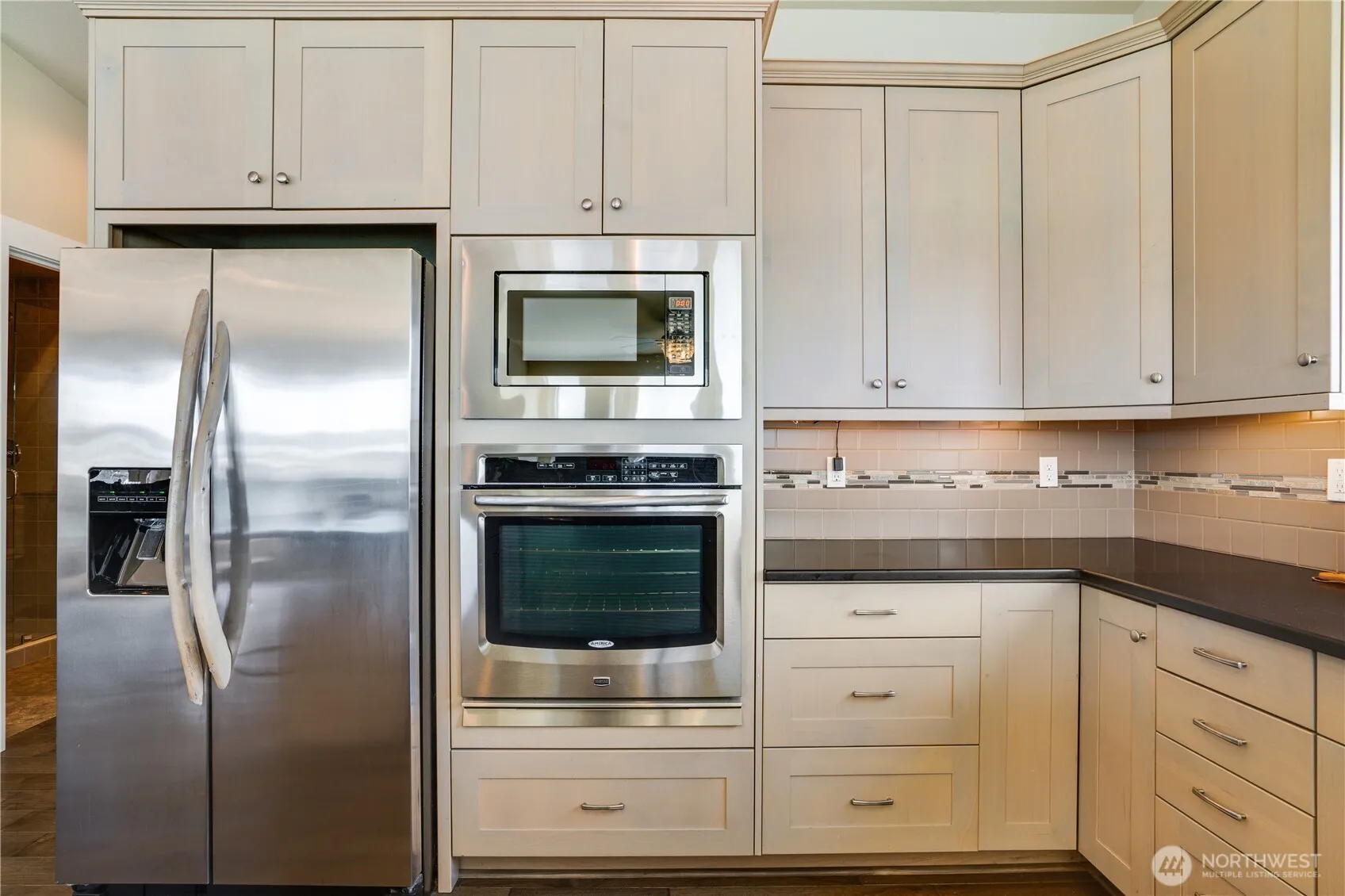 Property photo for 5314 Marine View Drive, Tacoma photo 5