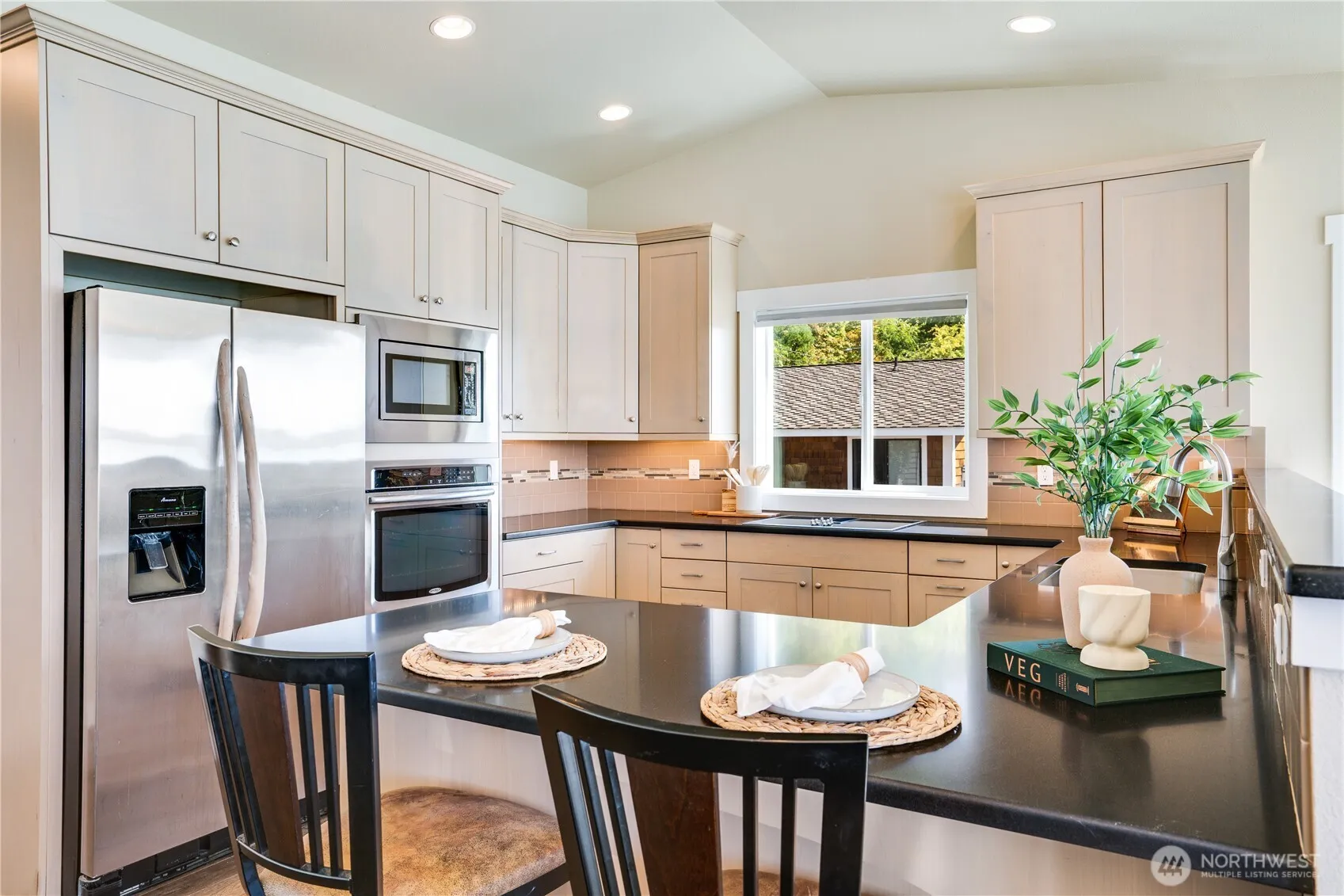 Property photo for 5314 Marine View Drive, Tacoma photo 3