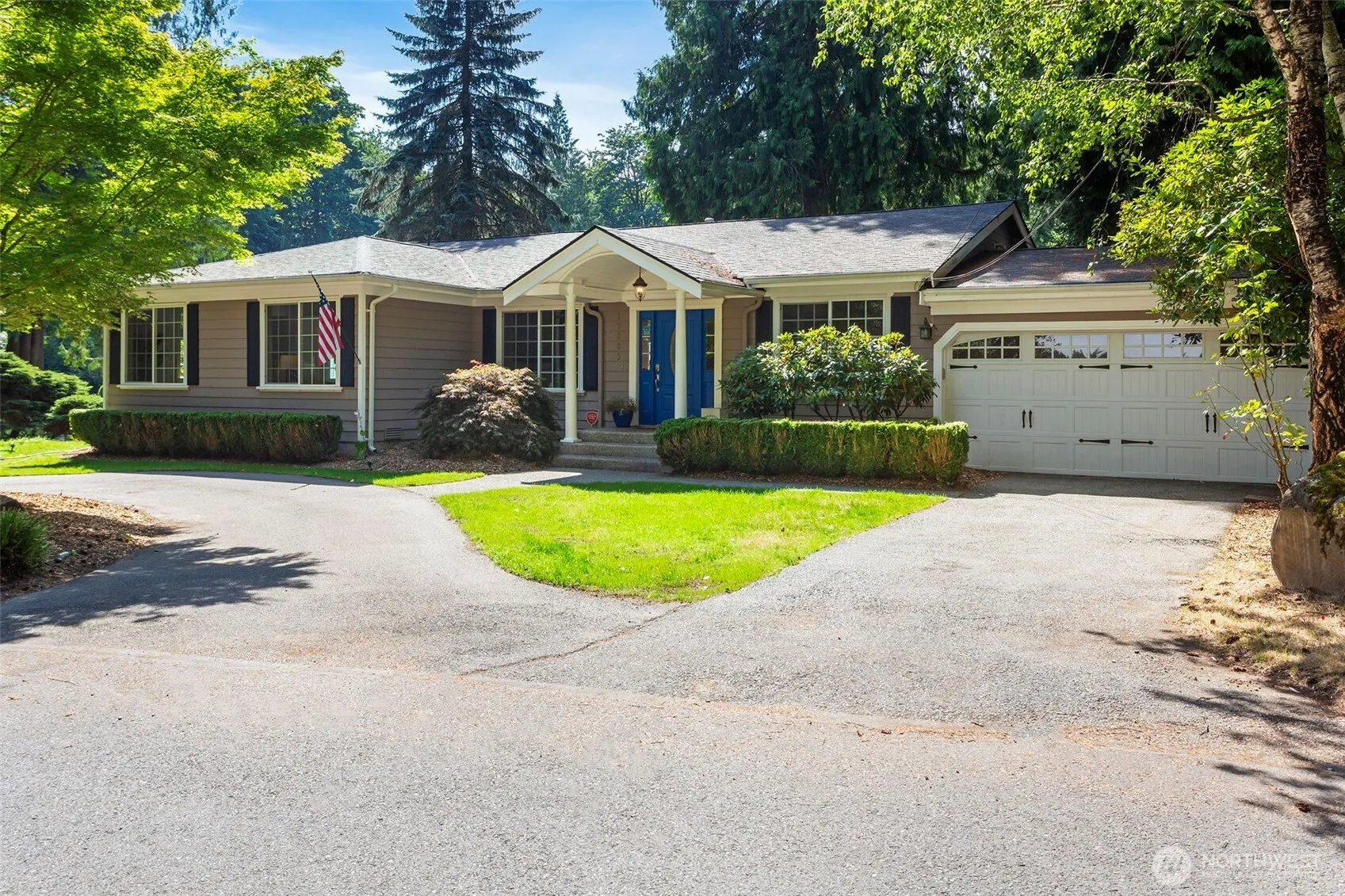Property photo for 13805 W Lake Kathleen Drive Se, Renton